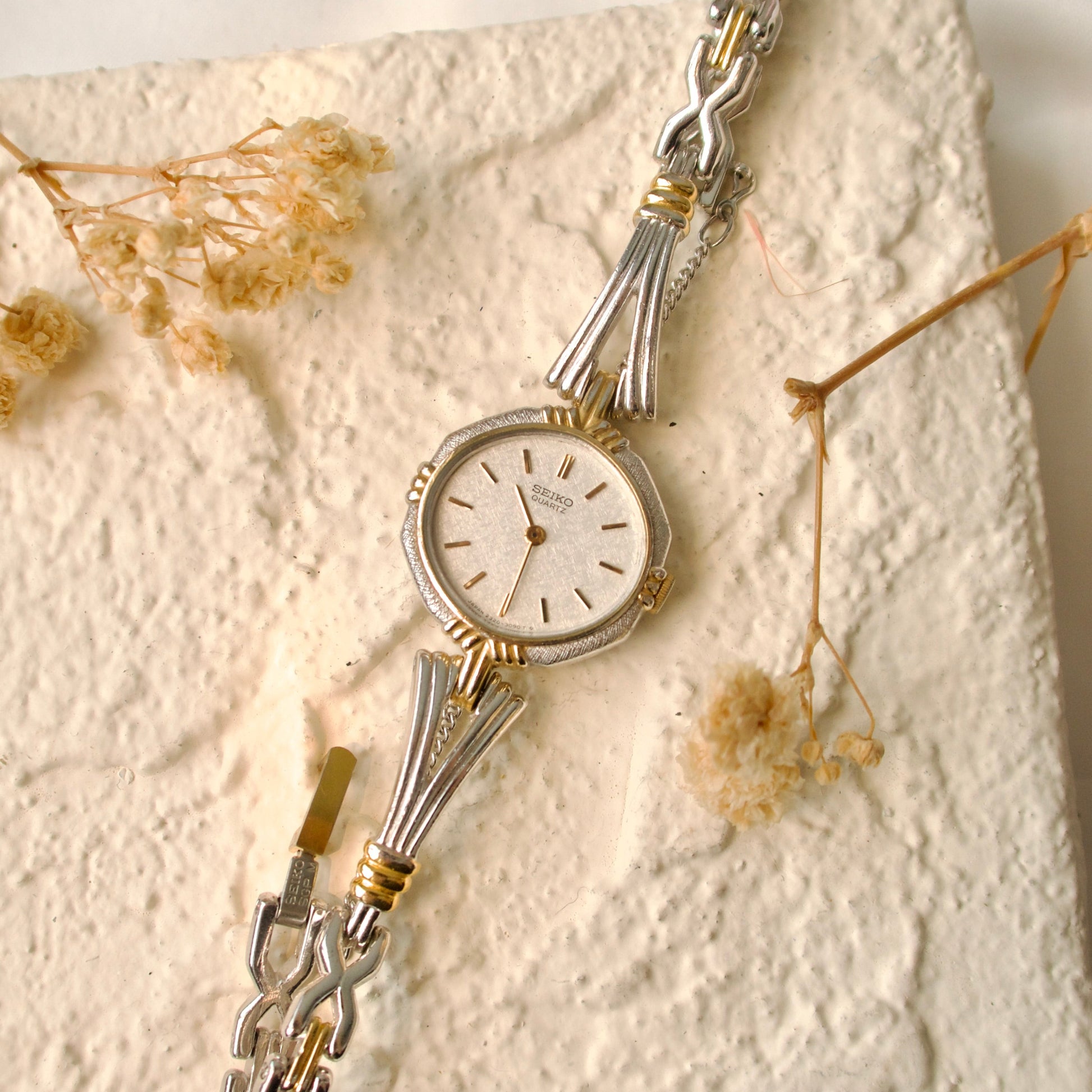S. Oblong Silver Dial with Silver Chain Watch