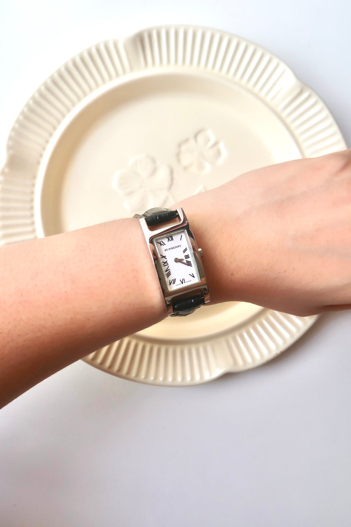 BRBY. 14000L White Rect Silver Roman Dial Black Strap Watch