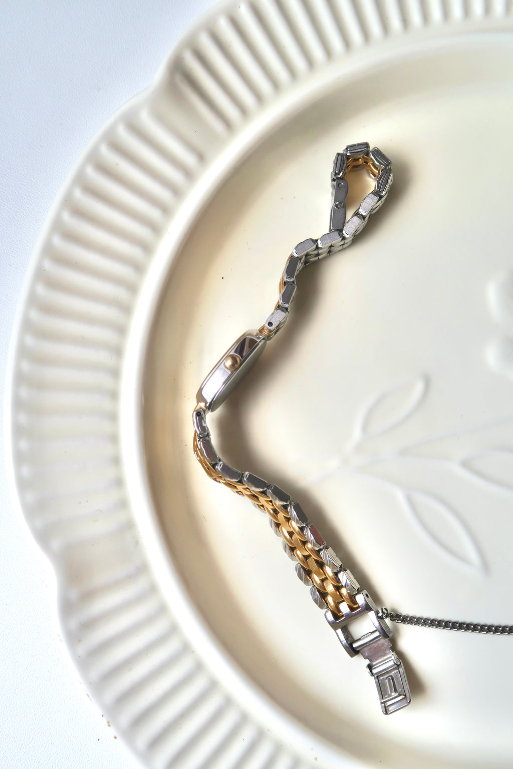 S. White Oval Dial Two Tone Chain Watch