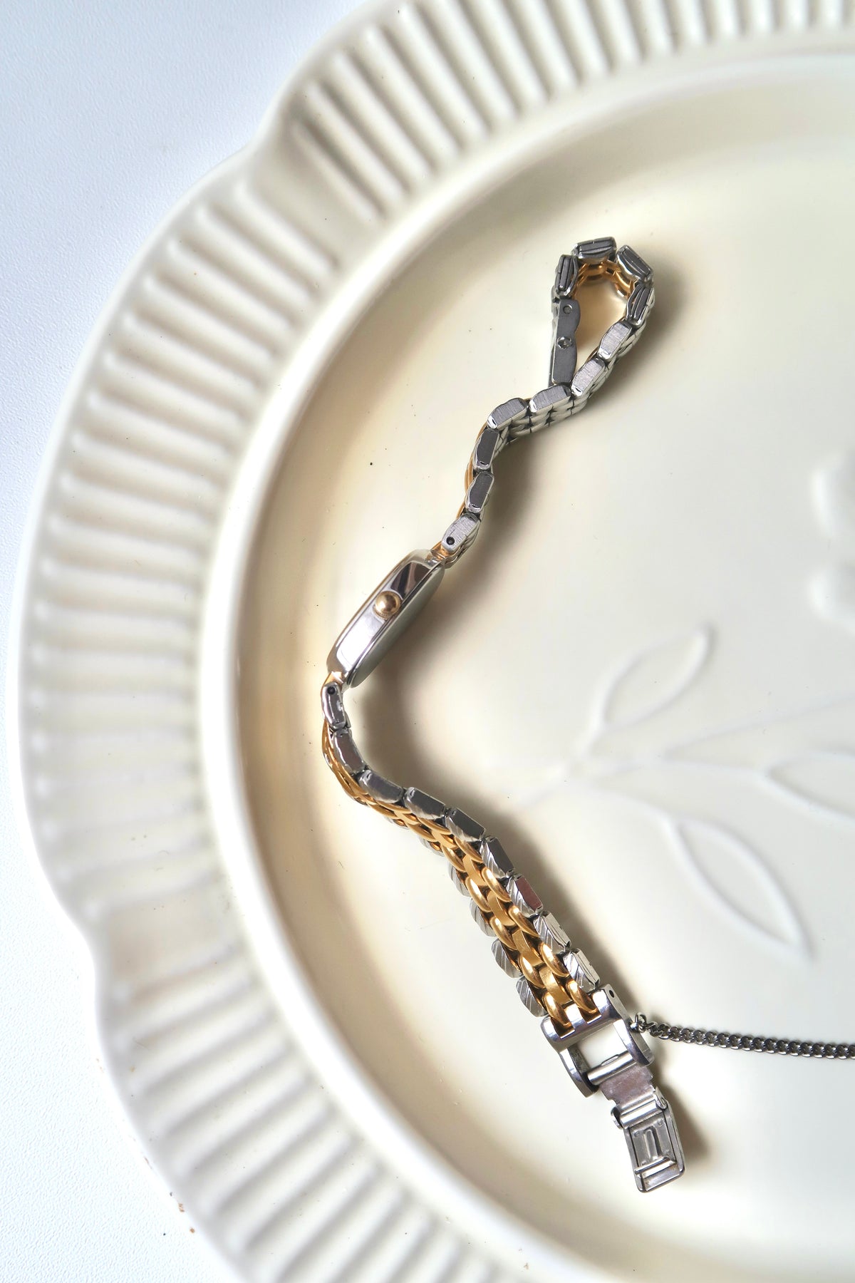 S. White Oval Dial Two Tone Chain Watch