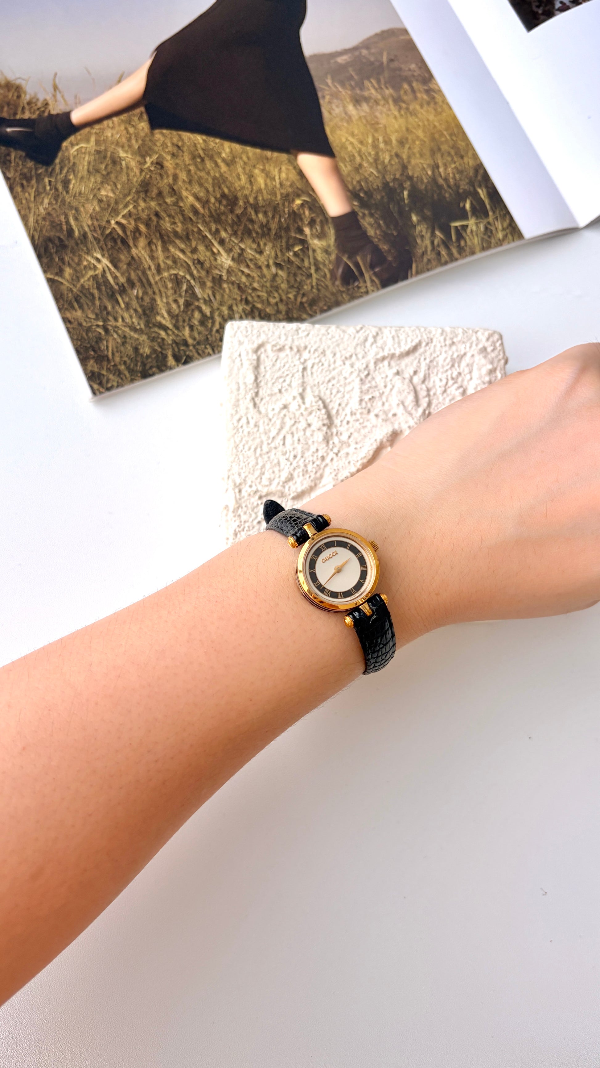 Gc. Sherry Line Round White Black Line Dial with Black Strap Watch