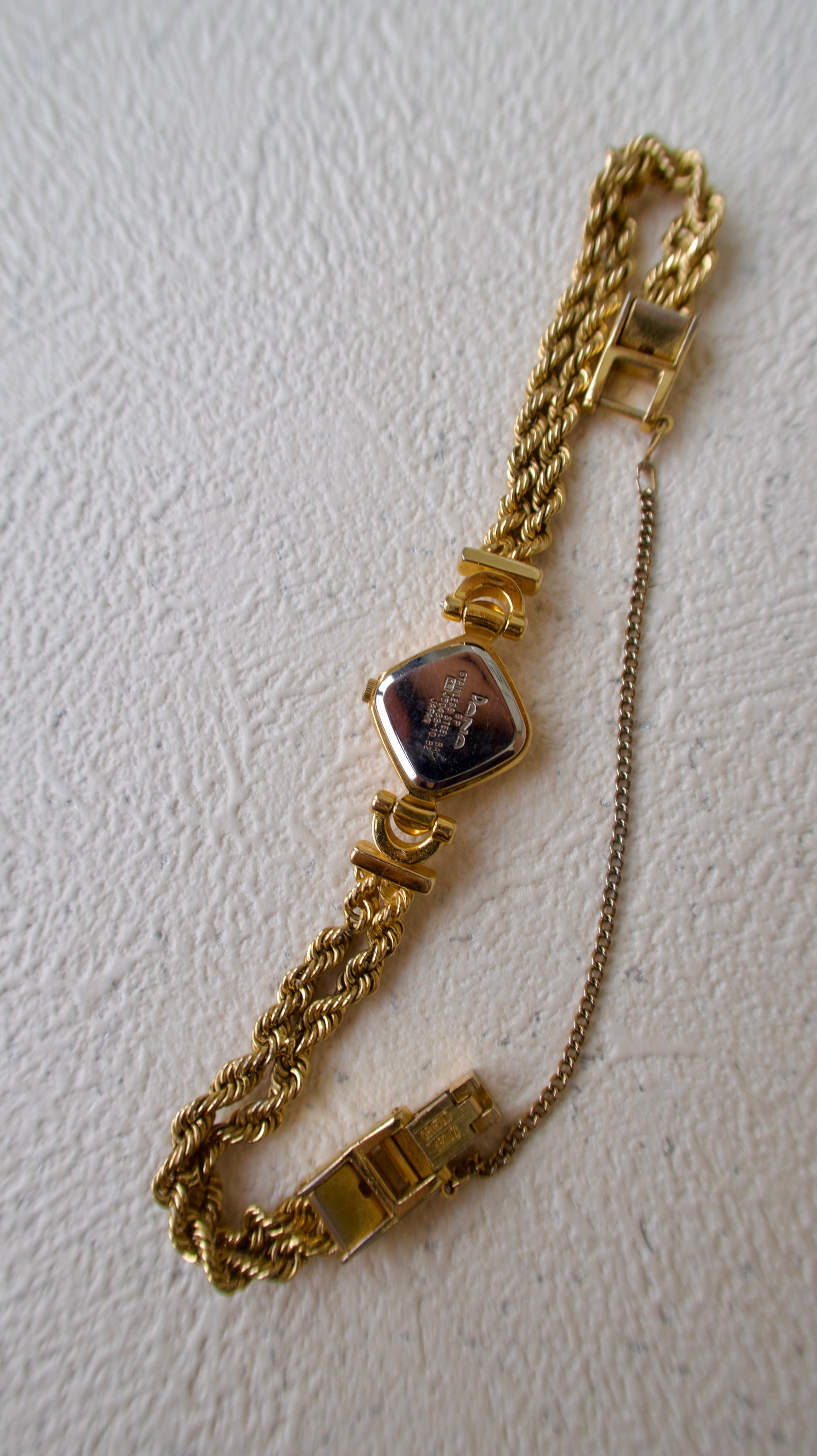 OR. Dana Diamond Dial with Gold Chain
