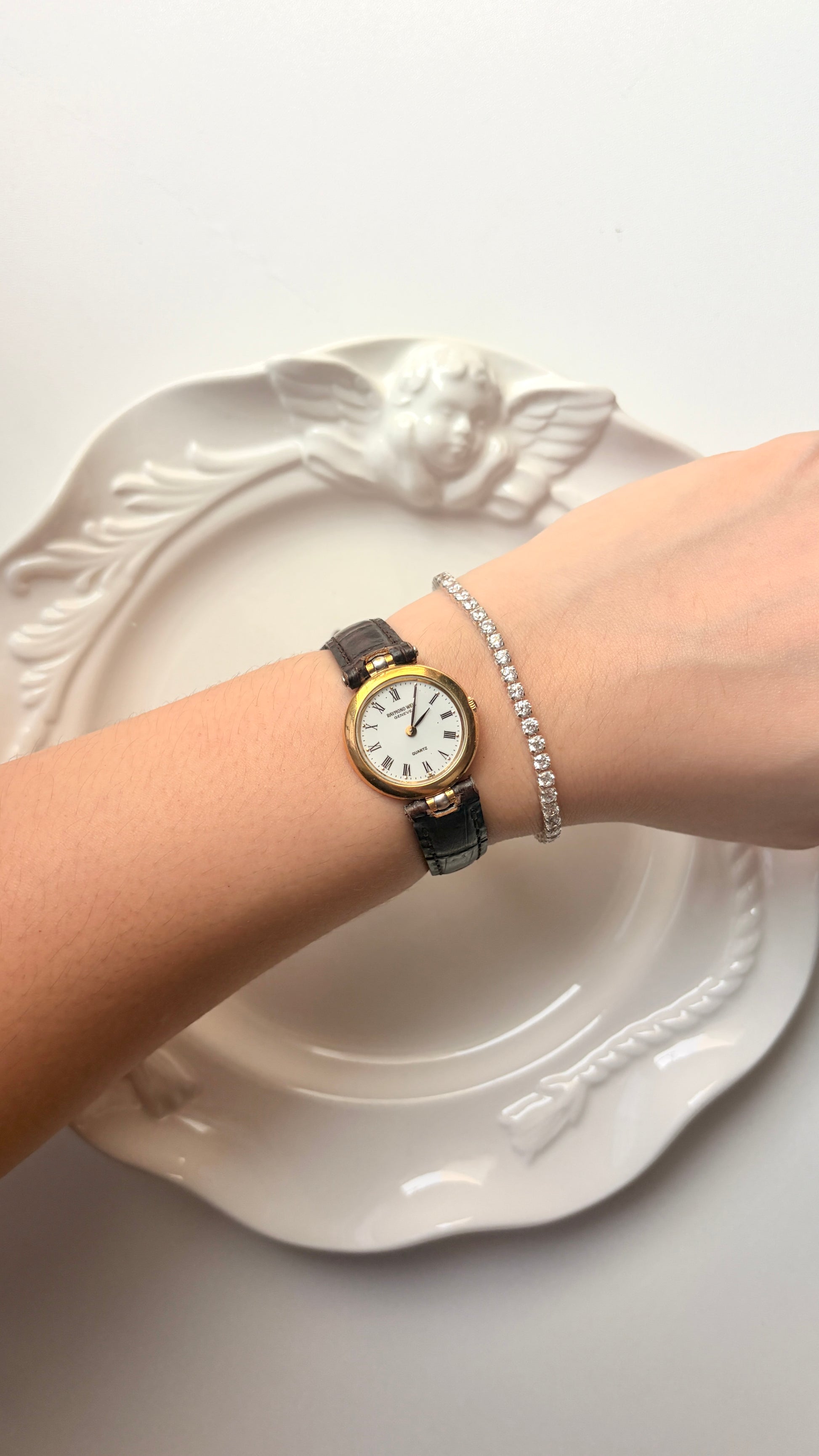RW. White Round Dial Dark Brown Strap Watch
