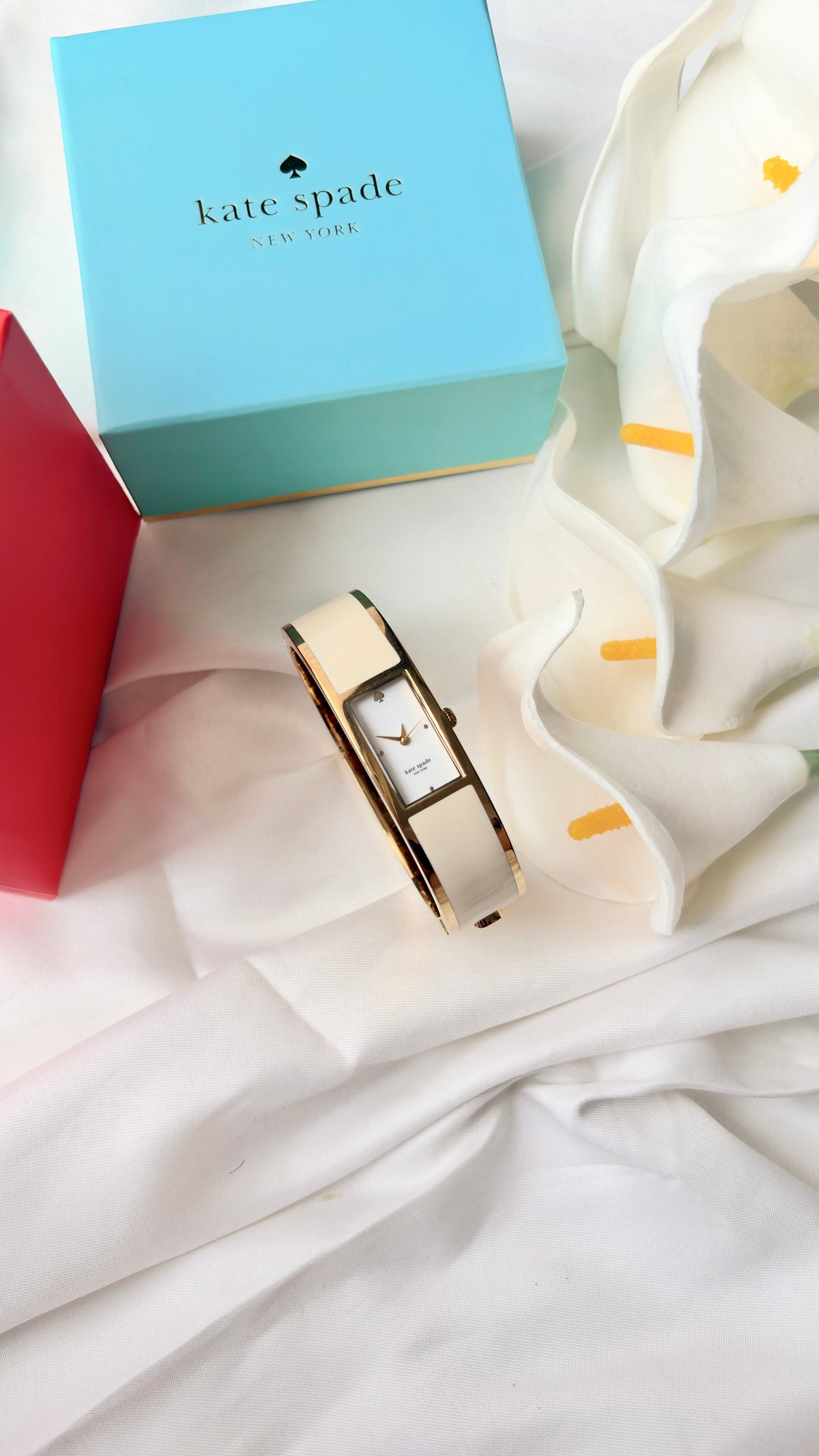 [WITH BOX] KS. White Rect Dial Beige Gold Bangle Watch