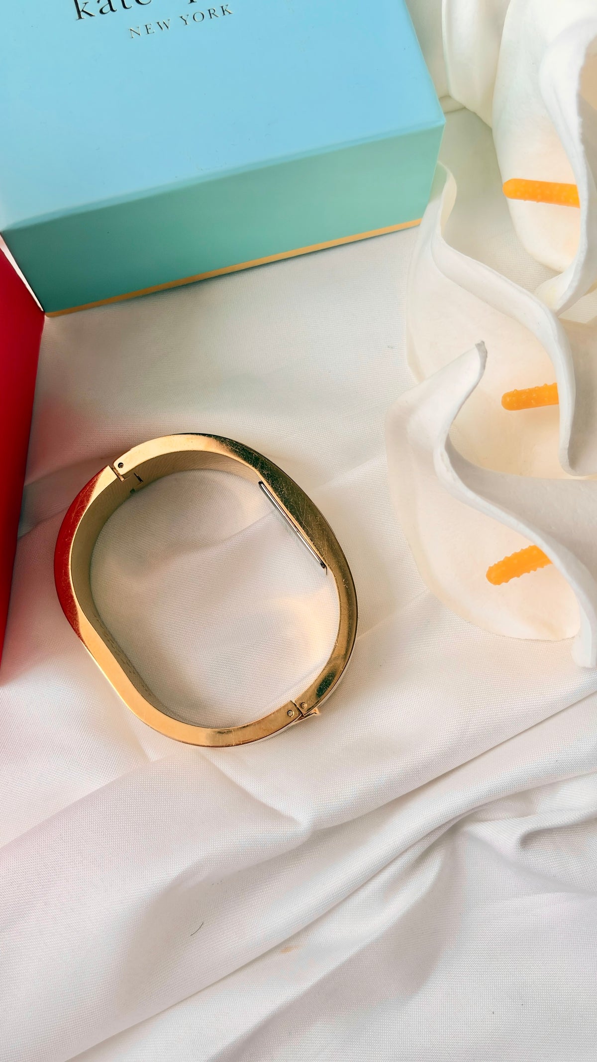 [WITH BOX] KS. White Rect Dial Beige Gold Bangle Watch