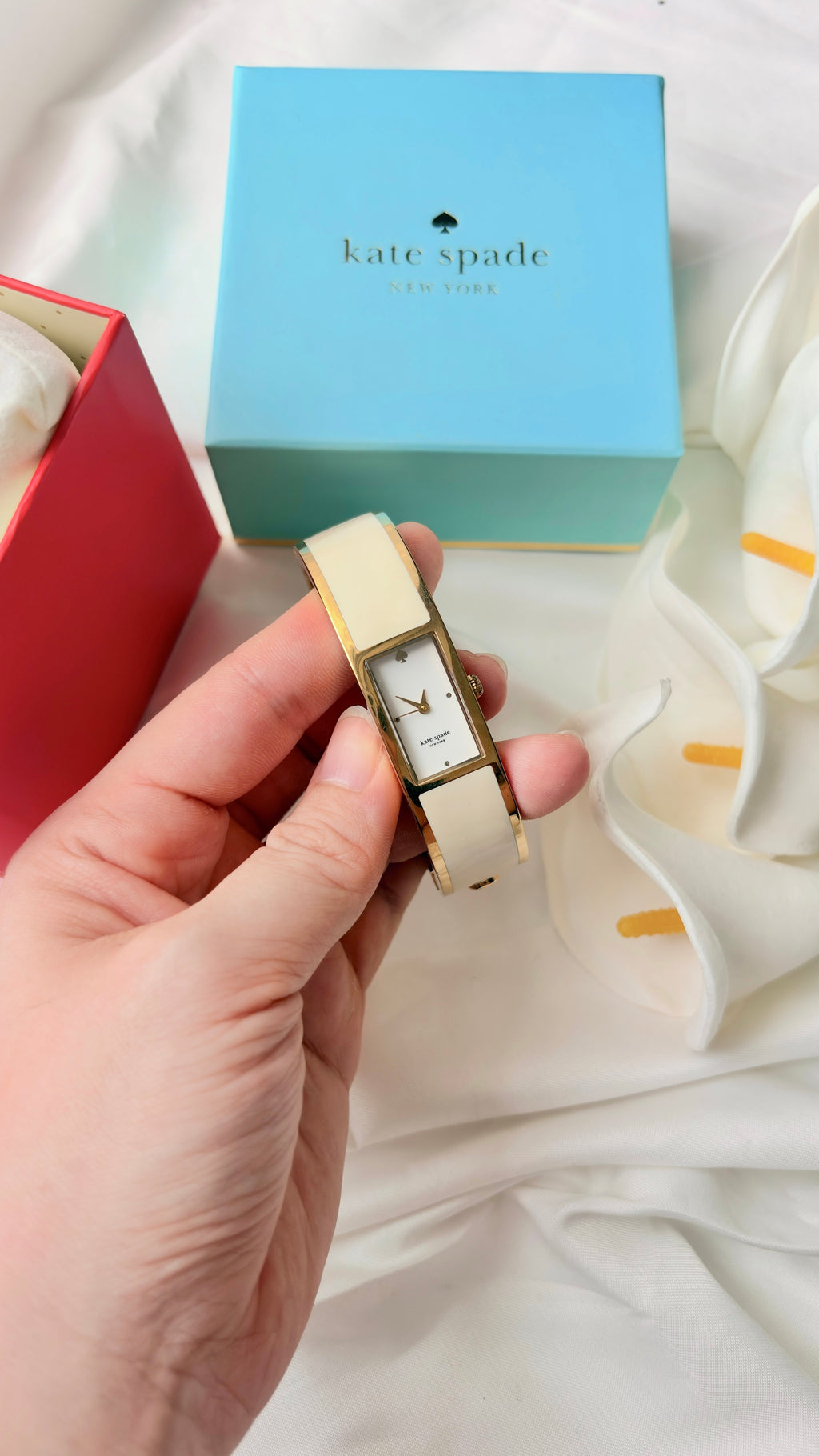 [WITH BOX] KS. White Rect Dial Beige Gold Bangle Watch