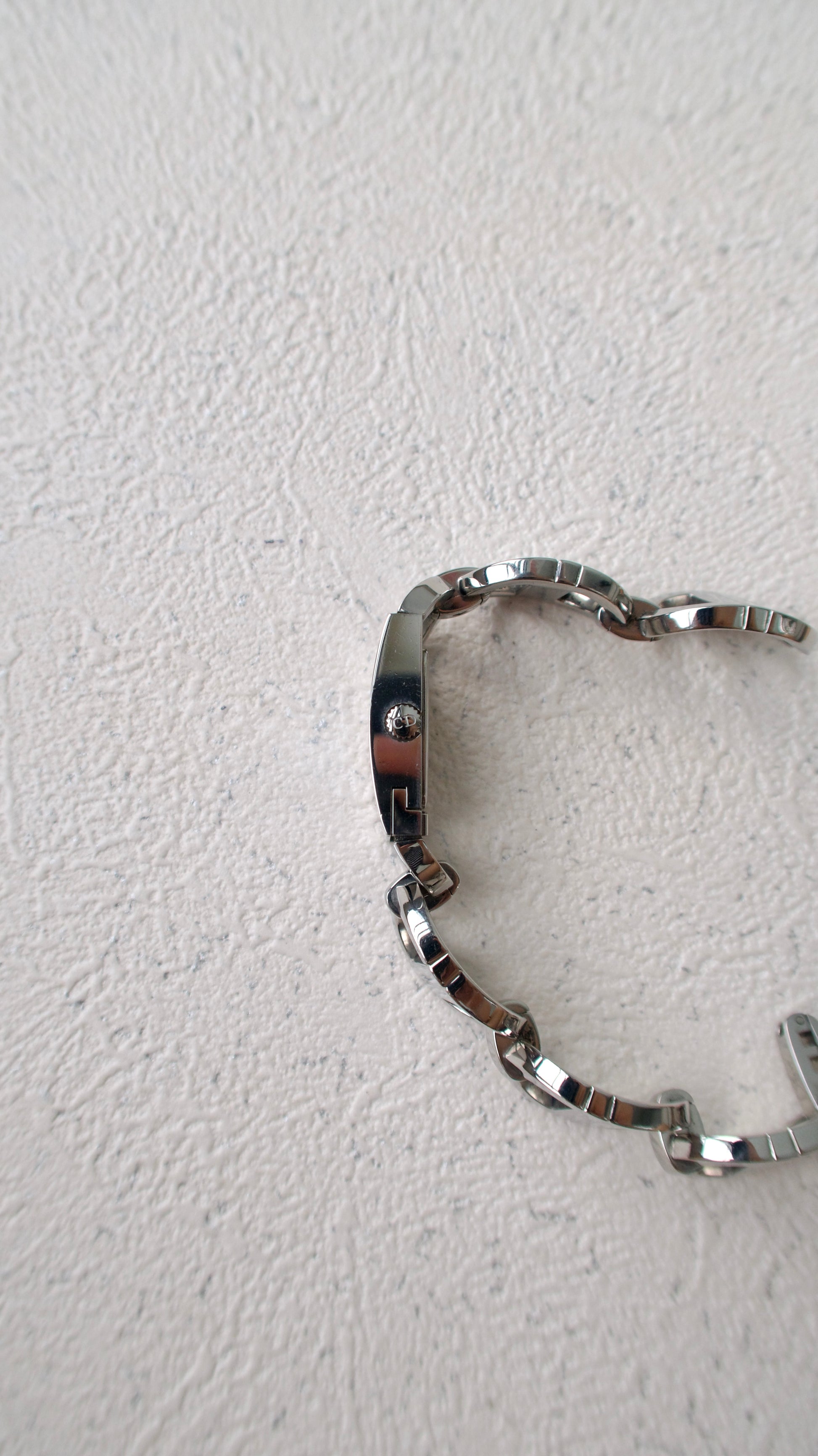 CD. Blue Dial with Silver Chain