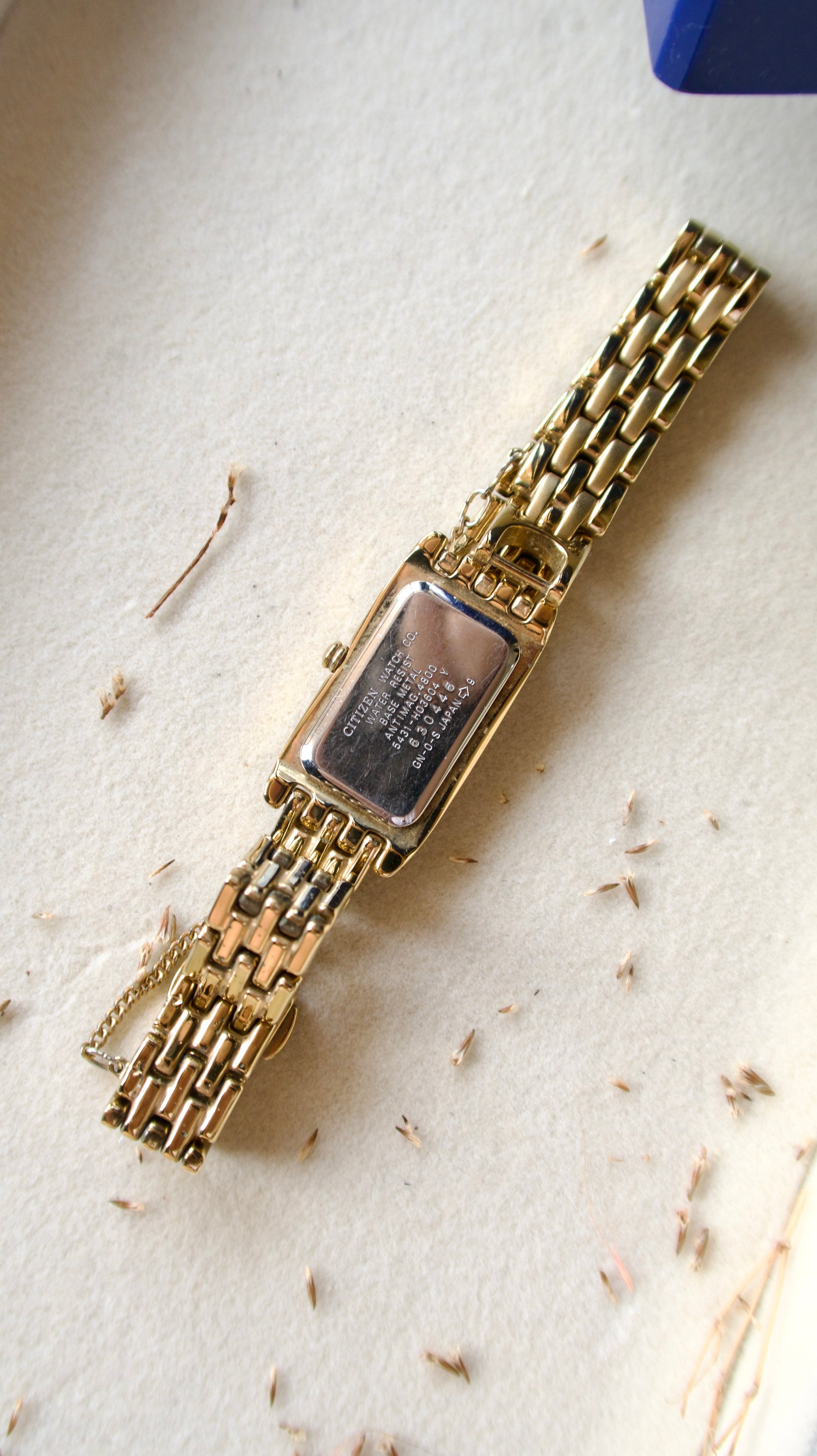 [WITH BOX] CTZ. Opus Rectangle White Dial with Gold Chain