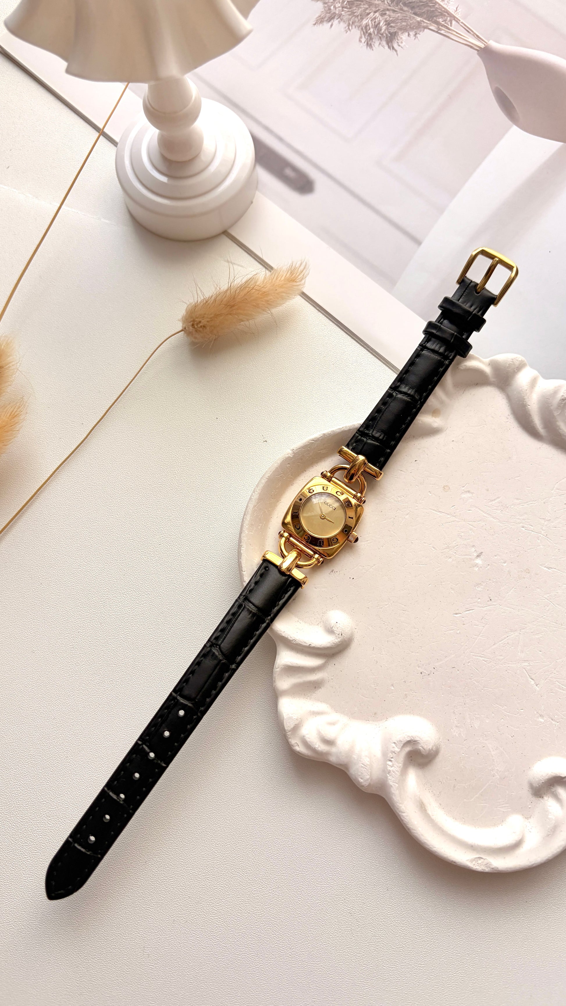 Gc. Horsebit 6300L Gold Dial Black Strap Watch