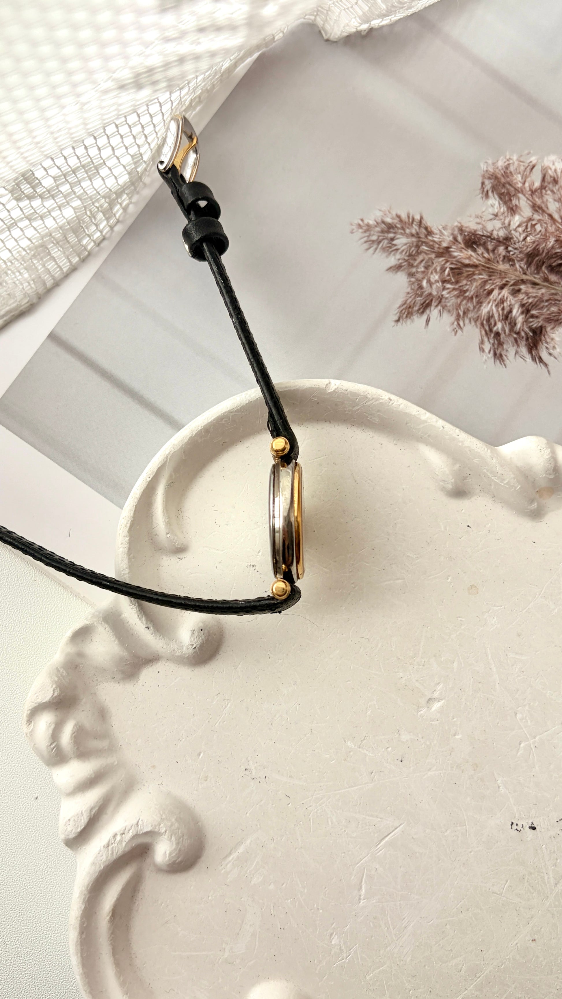 S. Exceline White Round Pattern Roman Dial Black Strap Watch