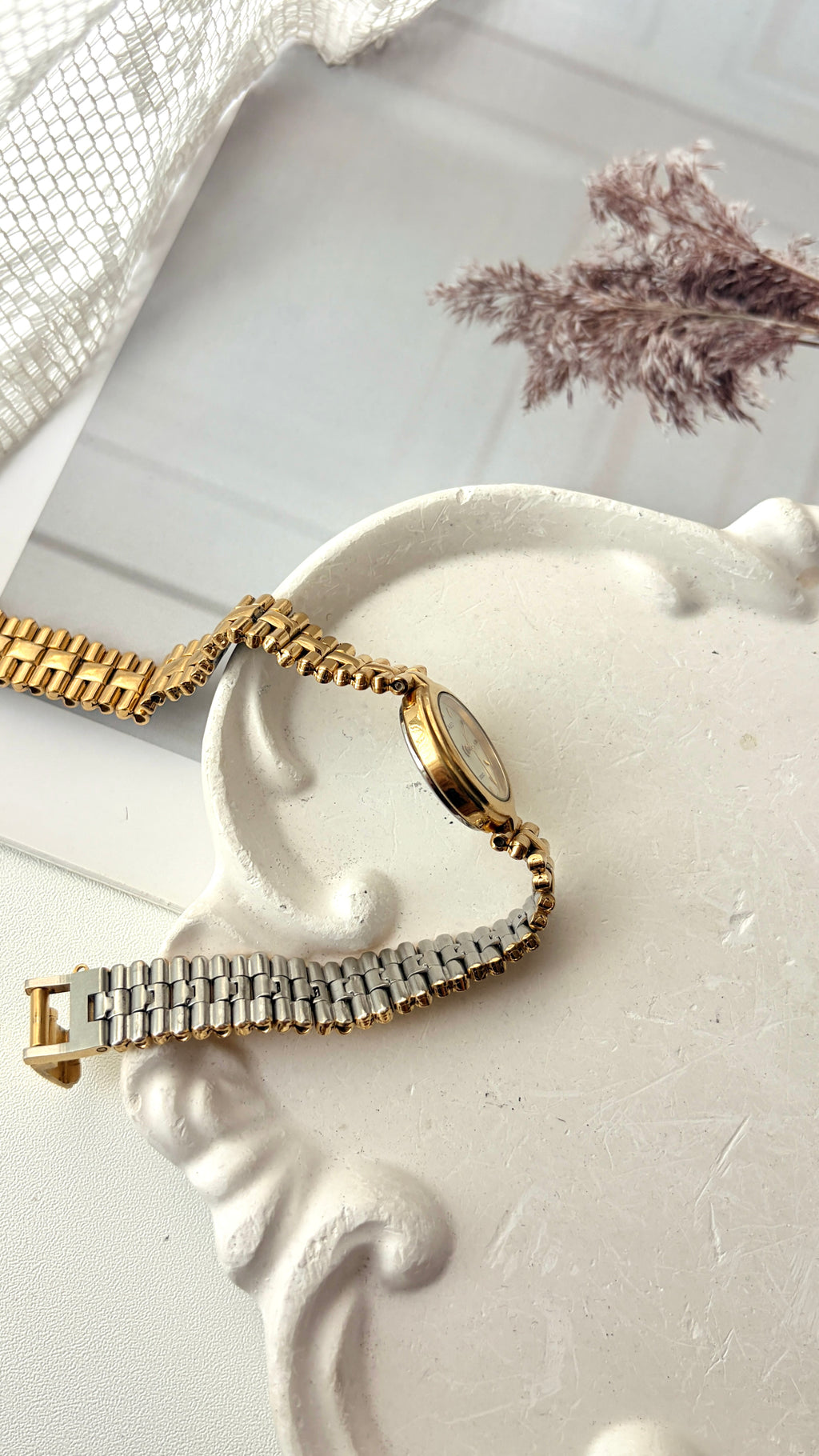 S. Creo Beige Round Dial Gold Chain Watch