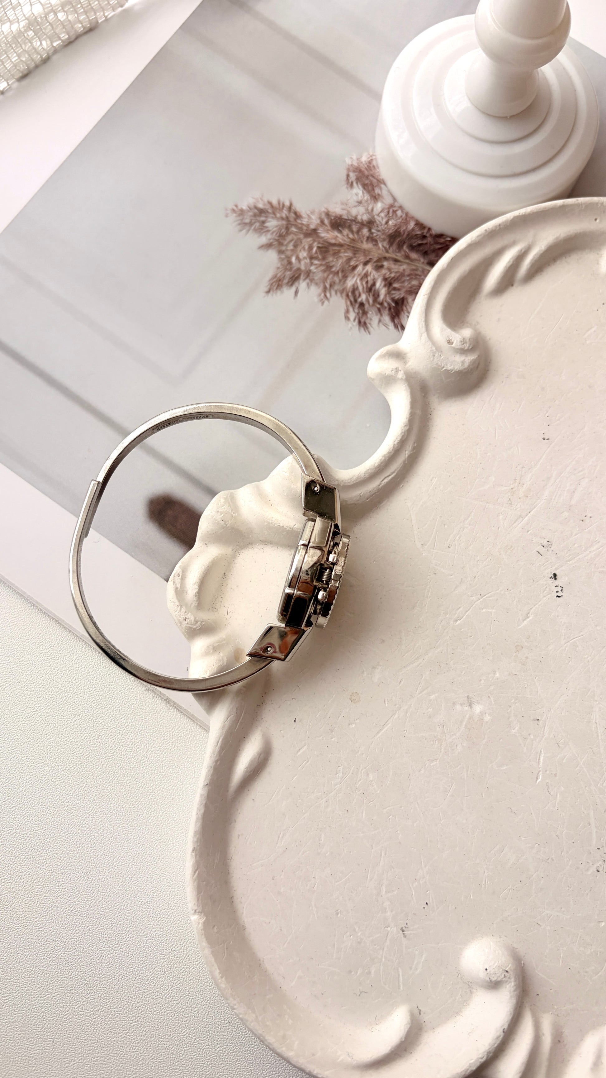 AM. Blue Flower Pattern Silver Bangle Watch