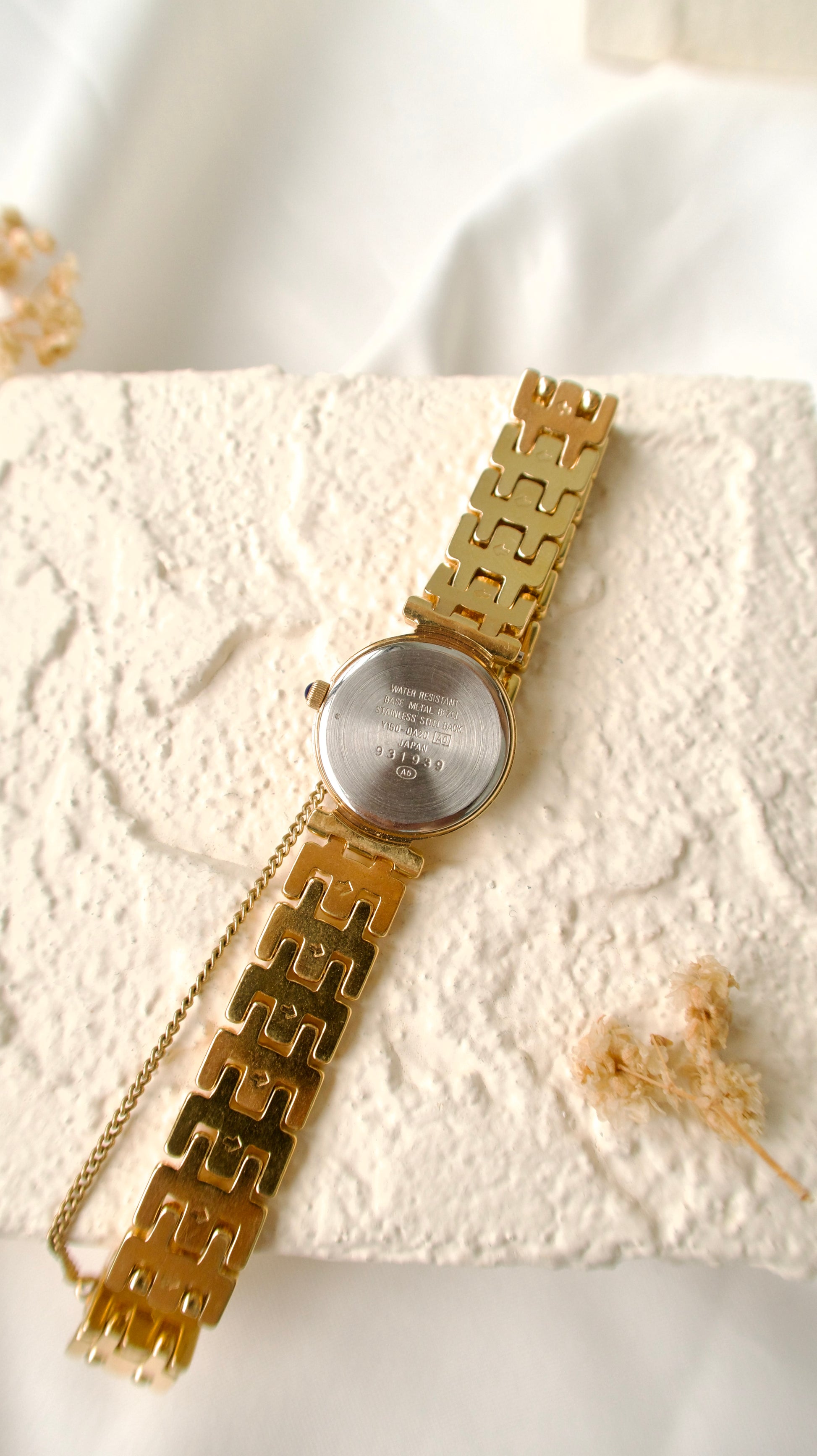 S. Alba Urban Gold Round Dial 2 Diamonds with Gold Chain Watch