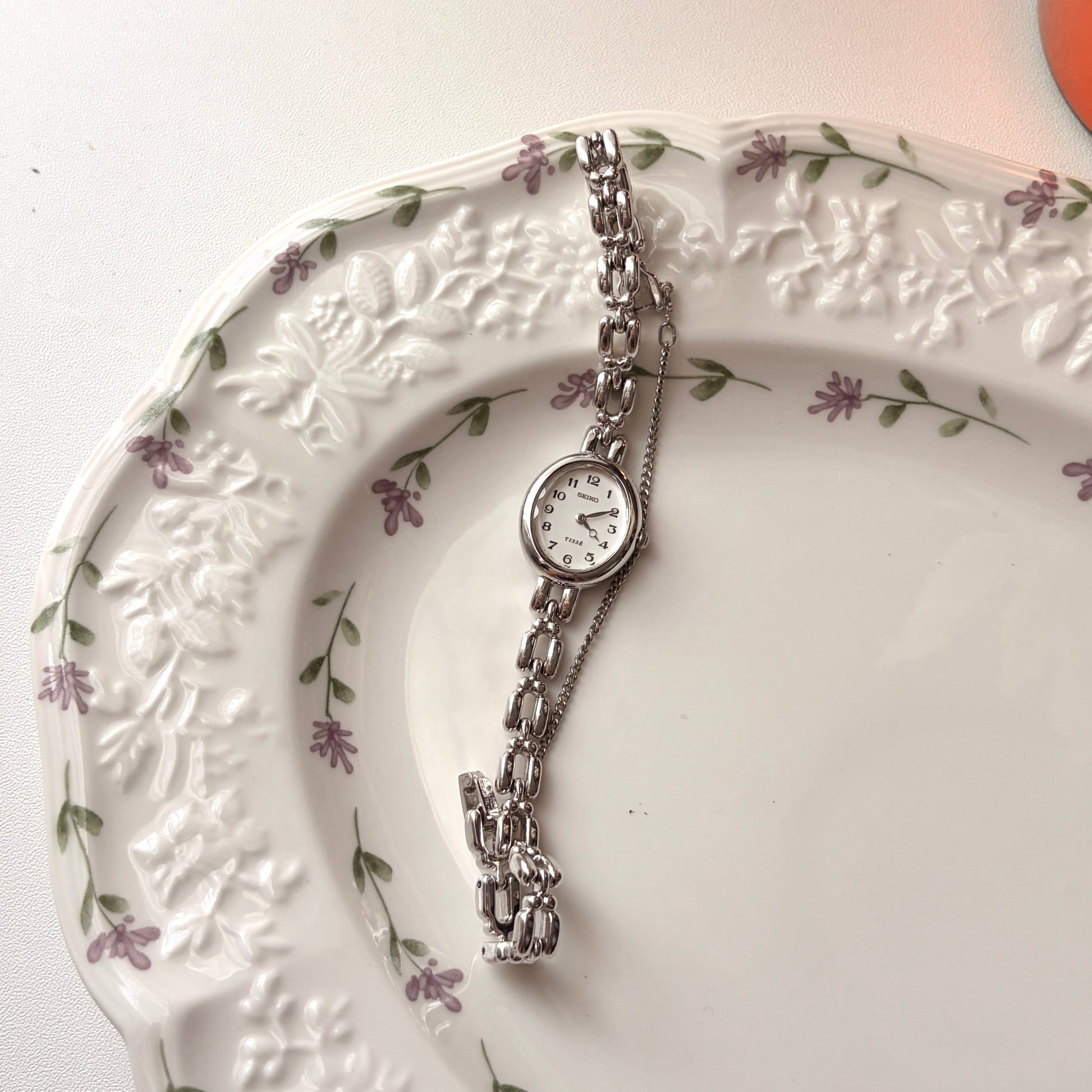 S. Tisse White Oval Dial Silver Chain Watch