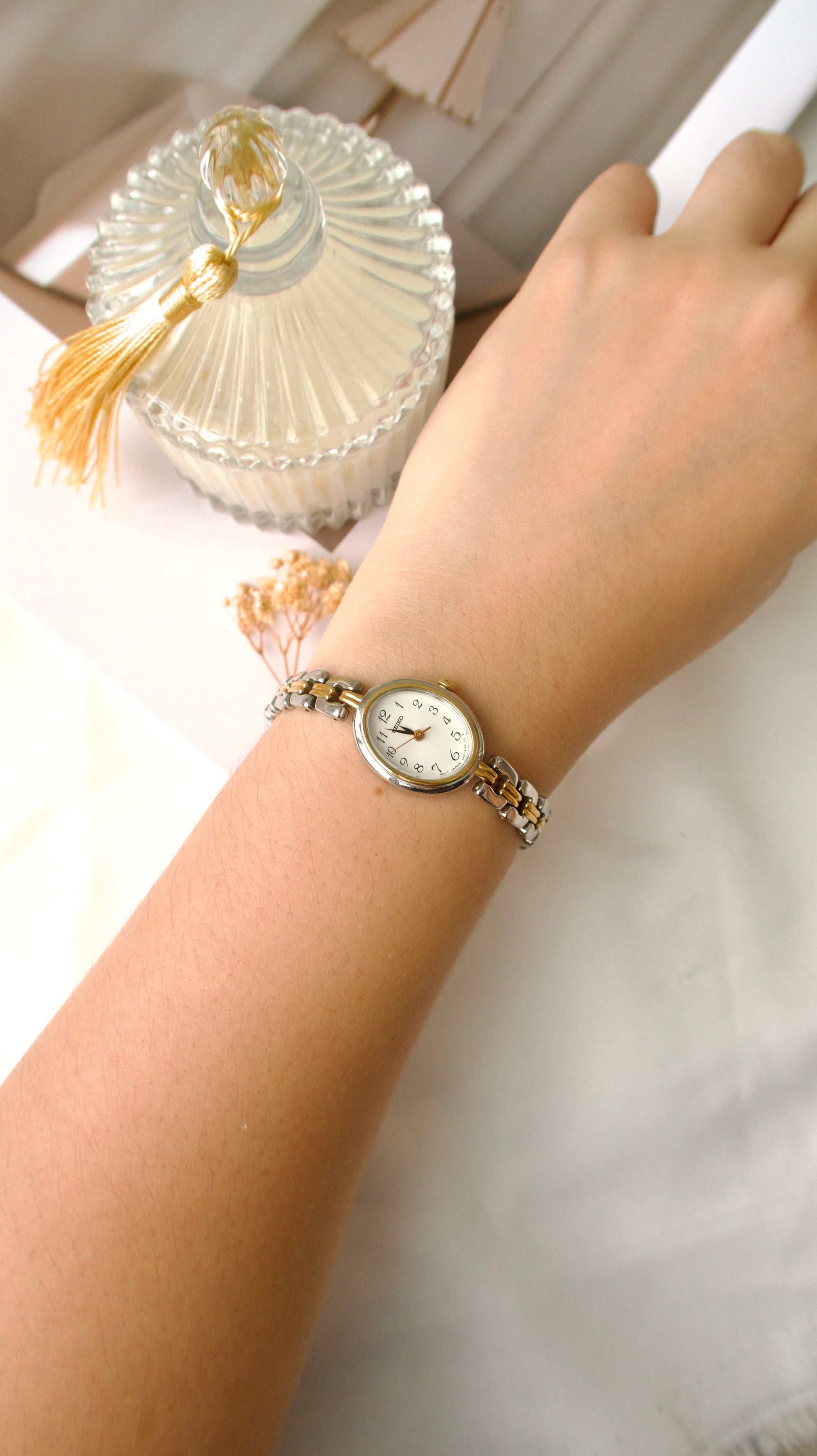 S. Oval White Dial with Two Tone Chain Watch