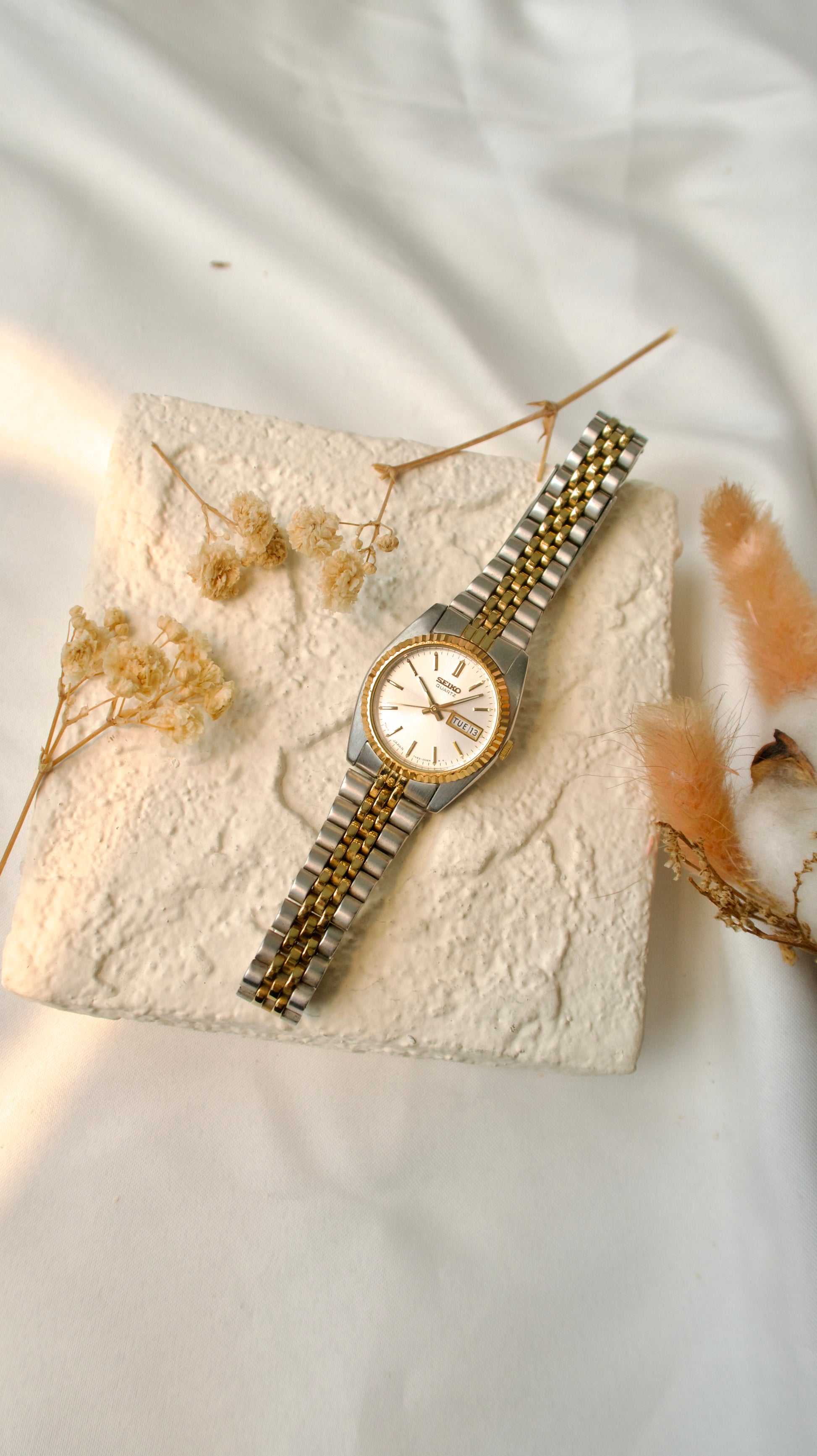 S. Daydate Round Dial with Two Tone Chain Watch