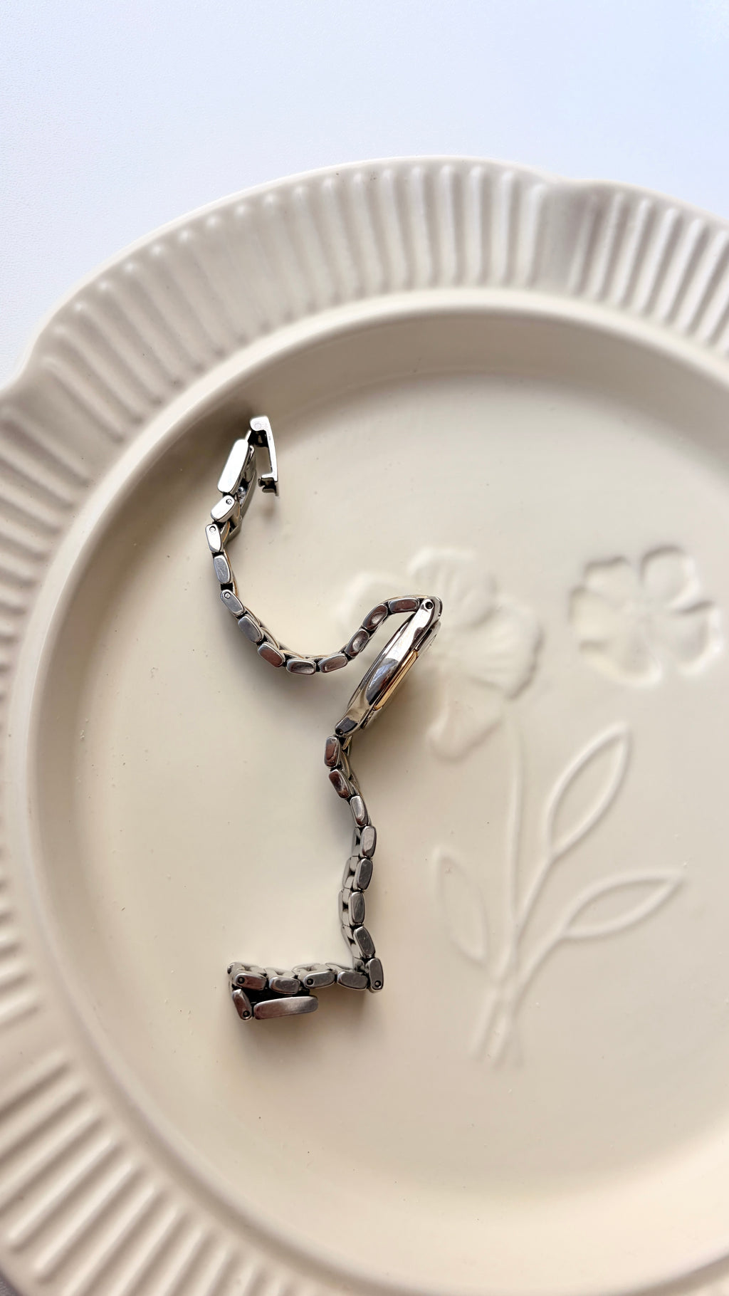 YS L Beige Round Dial with Two Tone Chain Watch
