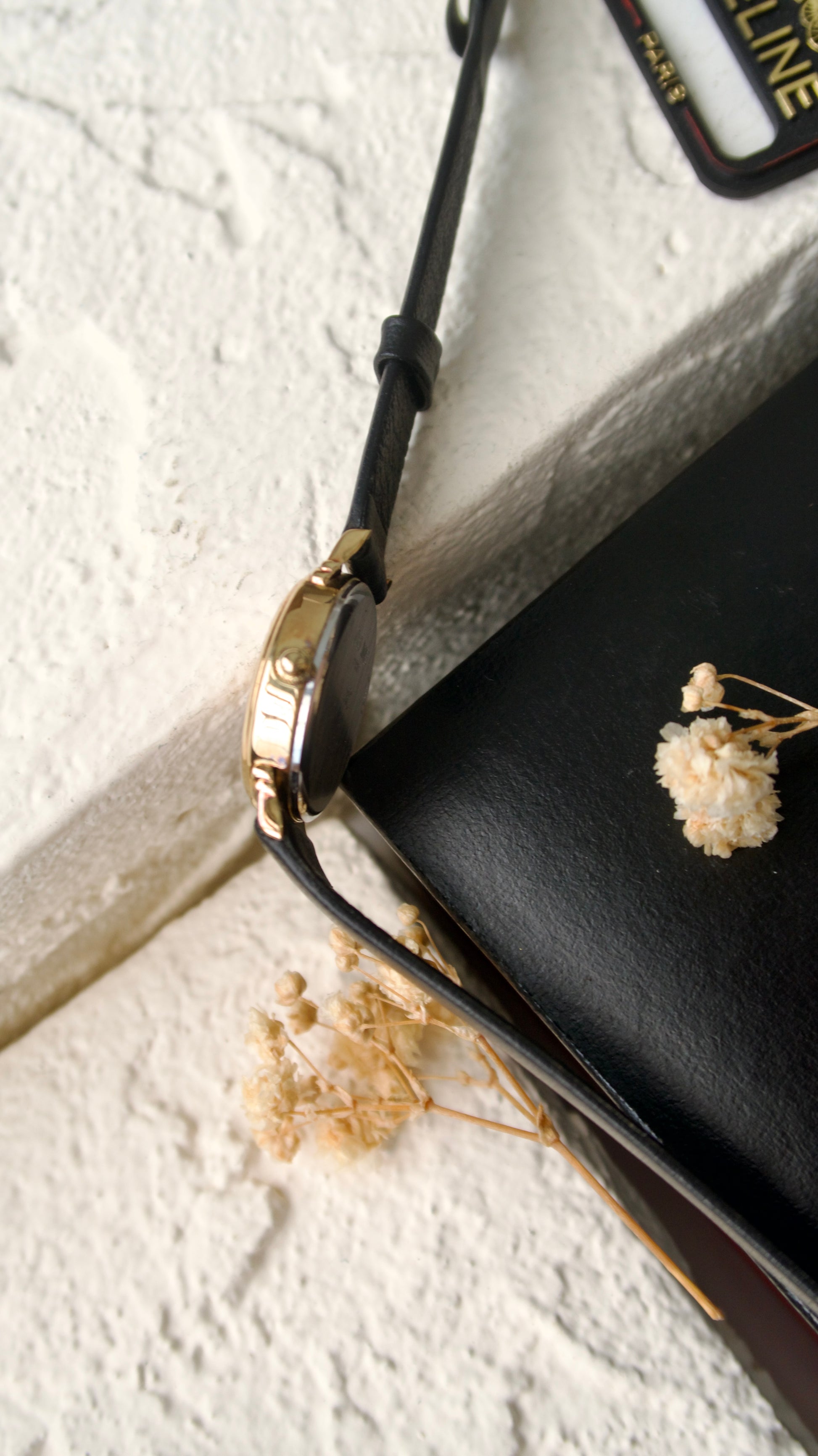 [NEW IN BOX] CLN Gold MOP Round Dial with Black Leather Strap Watch