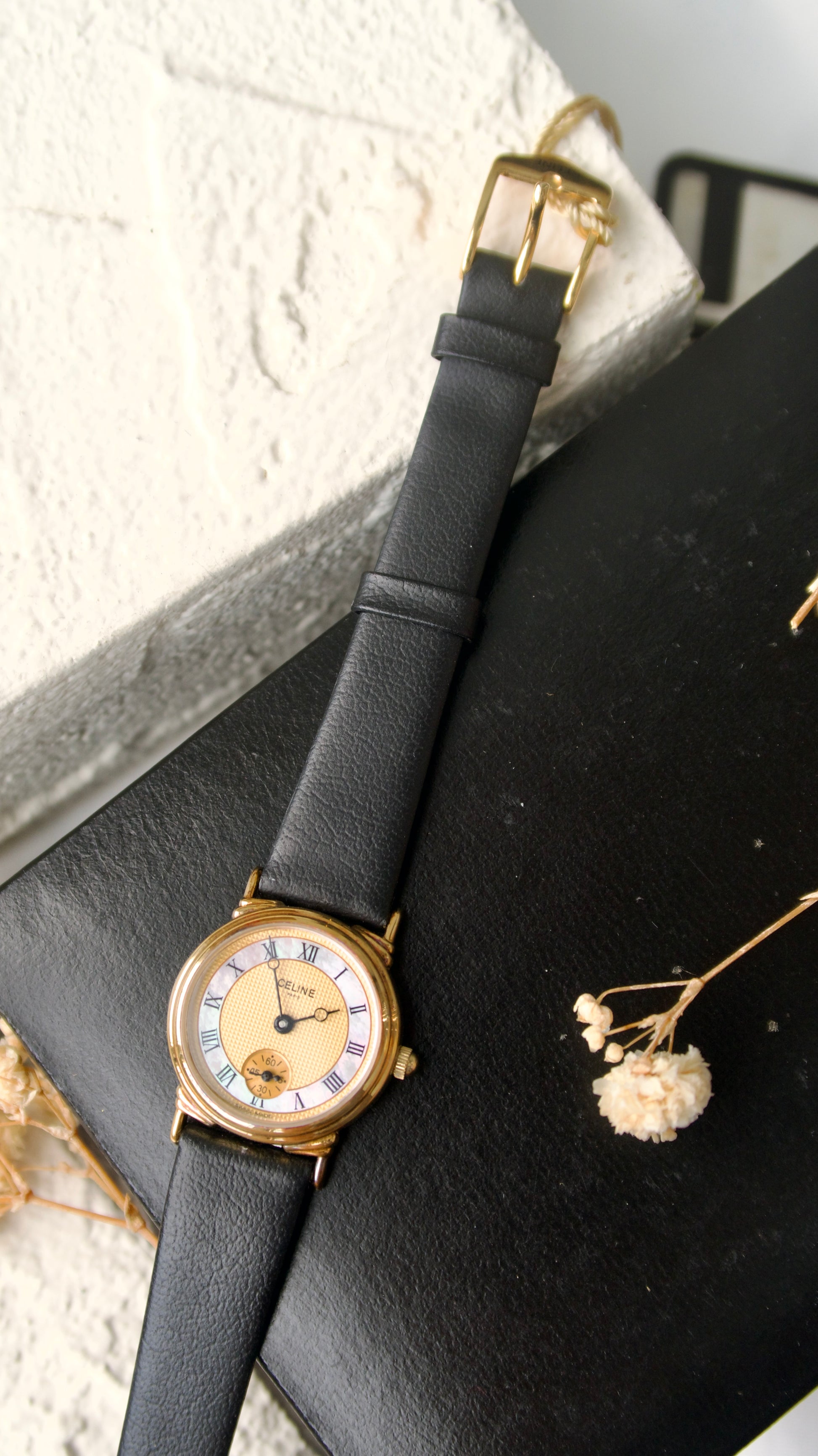 [NEW IN BOX] CLN Gold MOP Round Dial with Black Leather Strap Watch