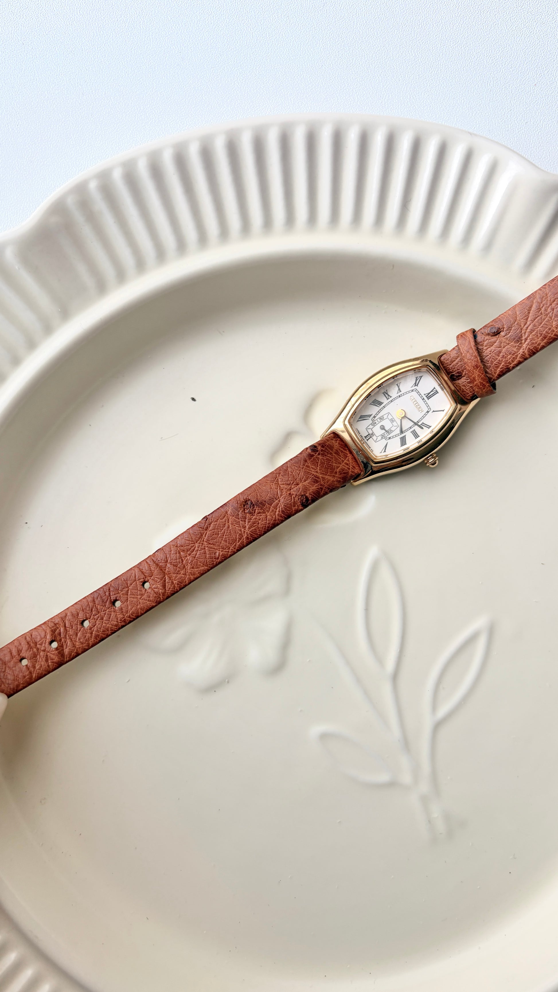 CTZ. Roman White Oblong Dial with Brick Brown Strap Watch