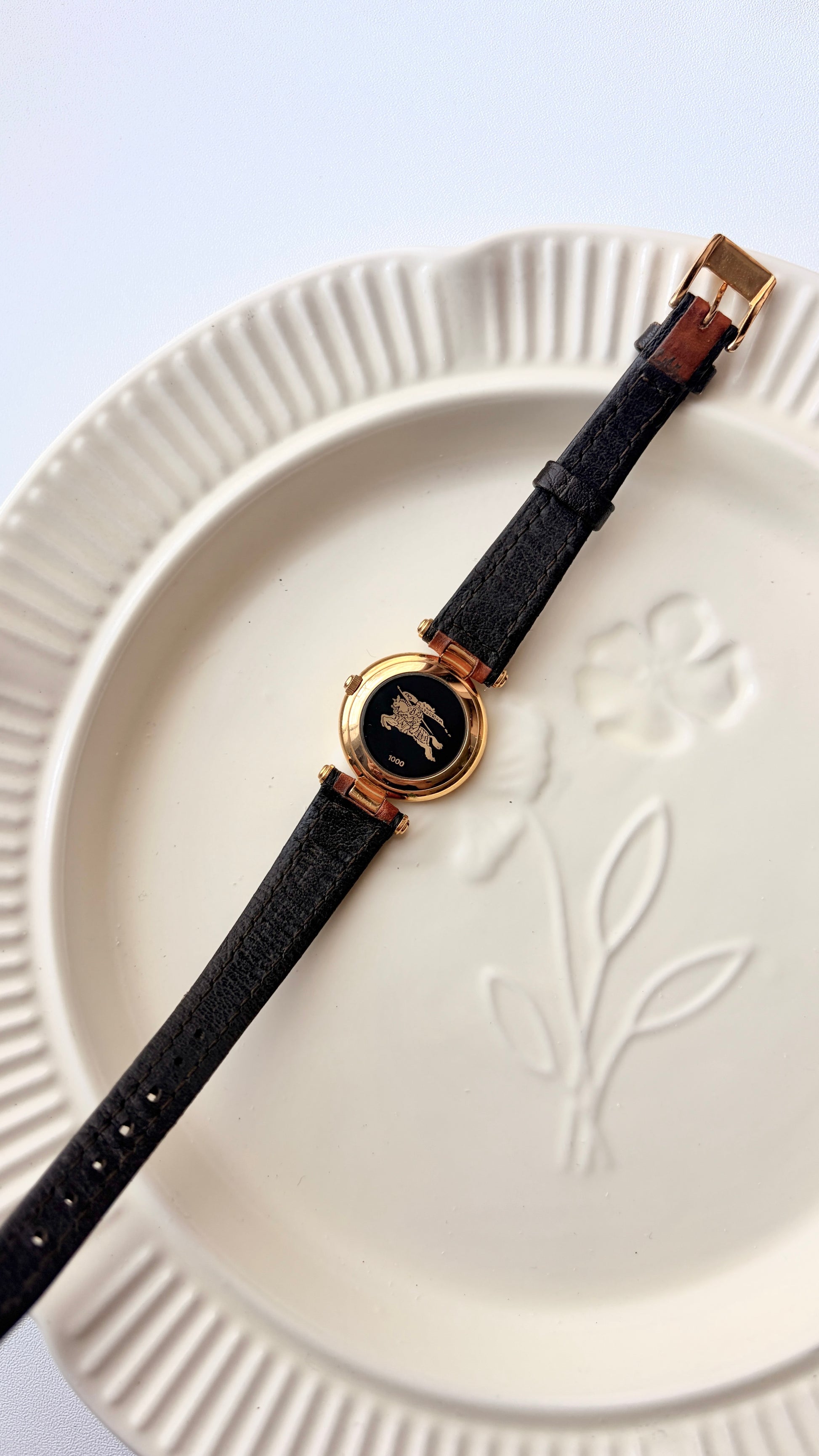 BRBY. White Pattern Round Roman Dial with Brown Strap Watch
