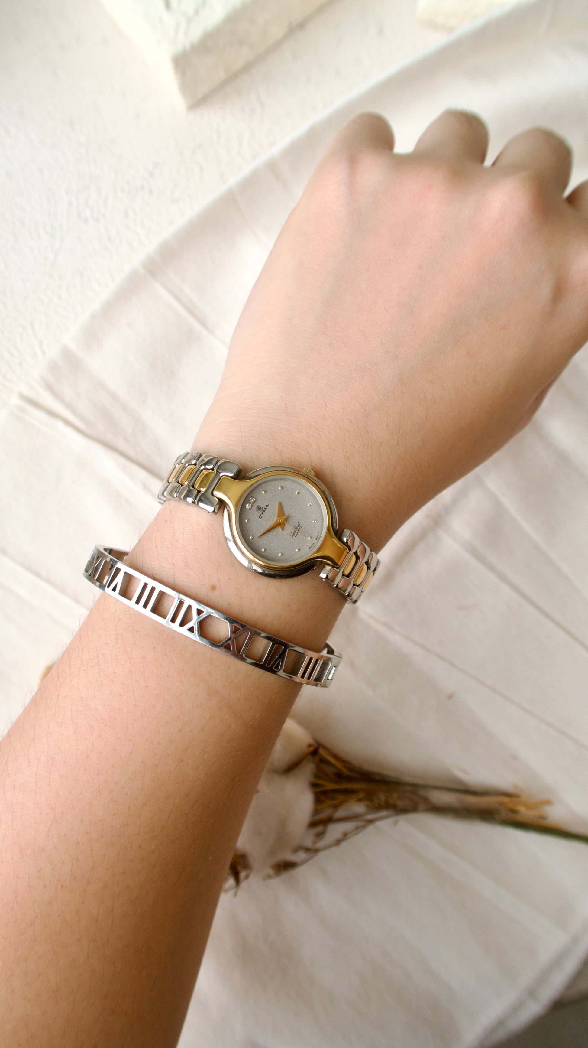 CYMA Sealord Grey Silver Round Dial with Two Tone Chain Watch