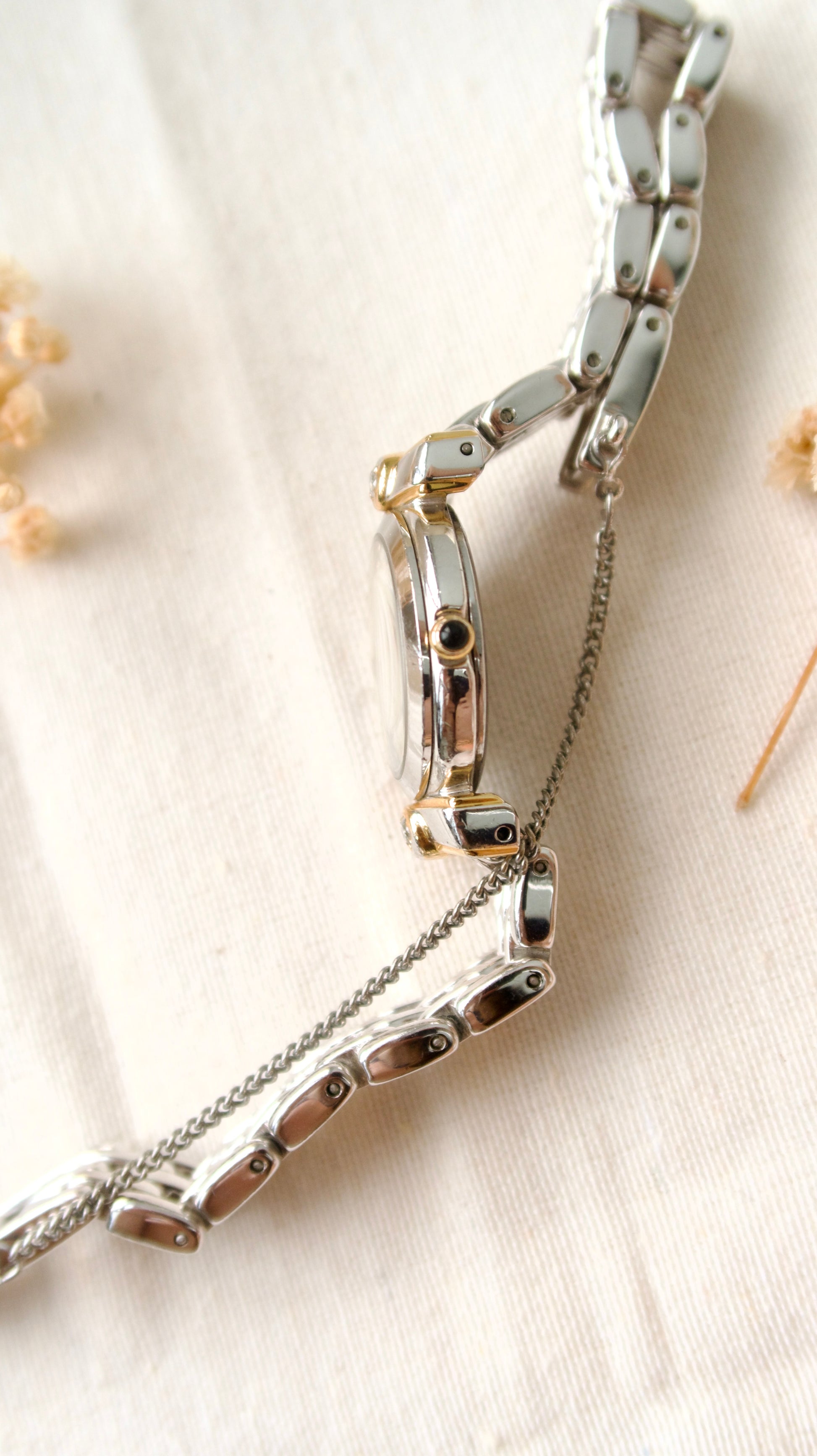 LANCETTI Milano Round White MOP Dial with Silver Chain Watch