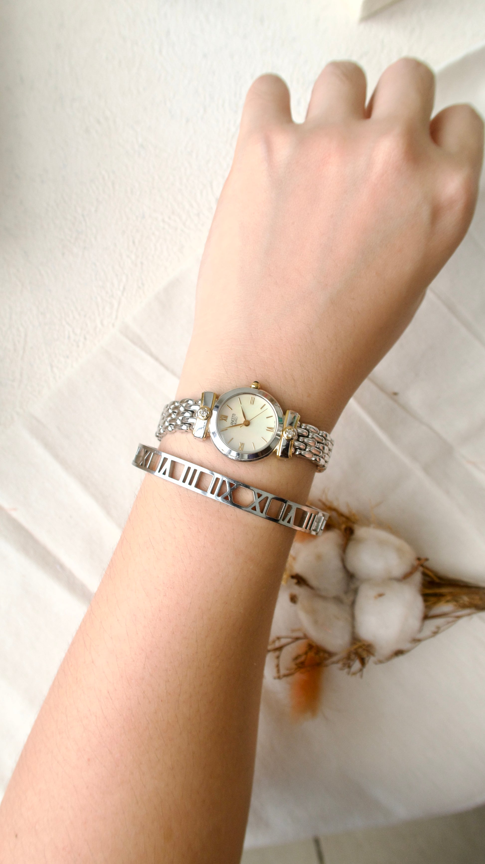 LANCETTI Milano Round White MOP Dial with Silver Chain Watch