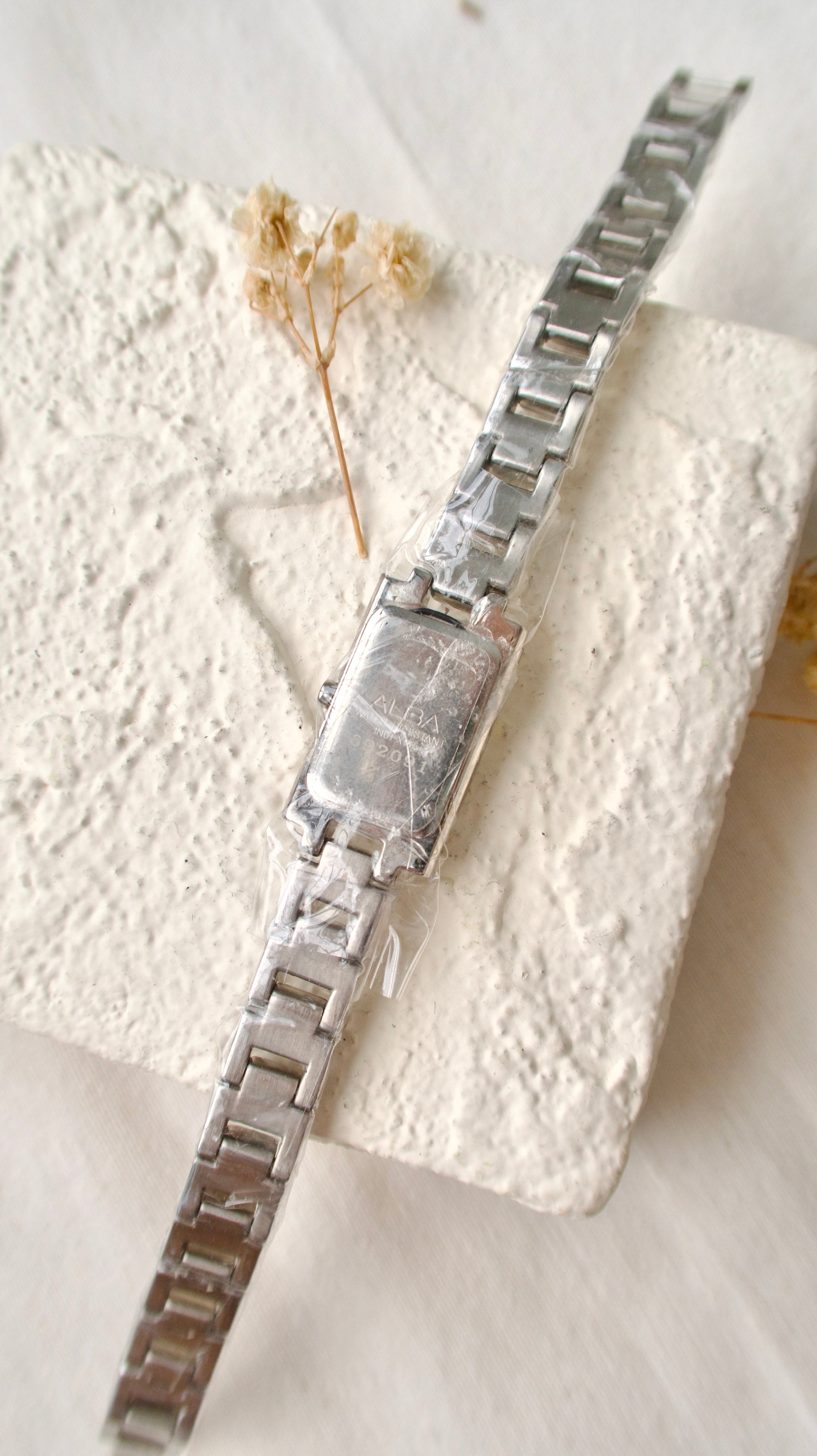 [NEW Fullset] Alba Ivory Square Dial with Side Gems Silver Chain Watch
