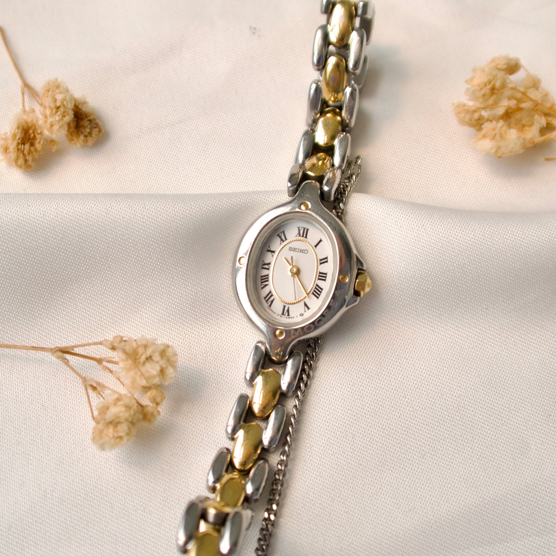 S. Moorea White Roman Dial with Two Tone Chain Watch