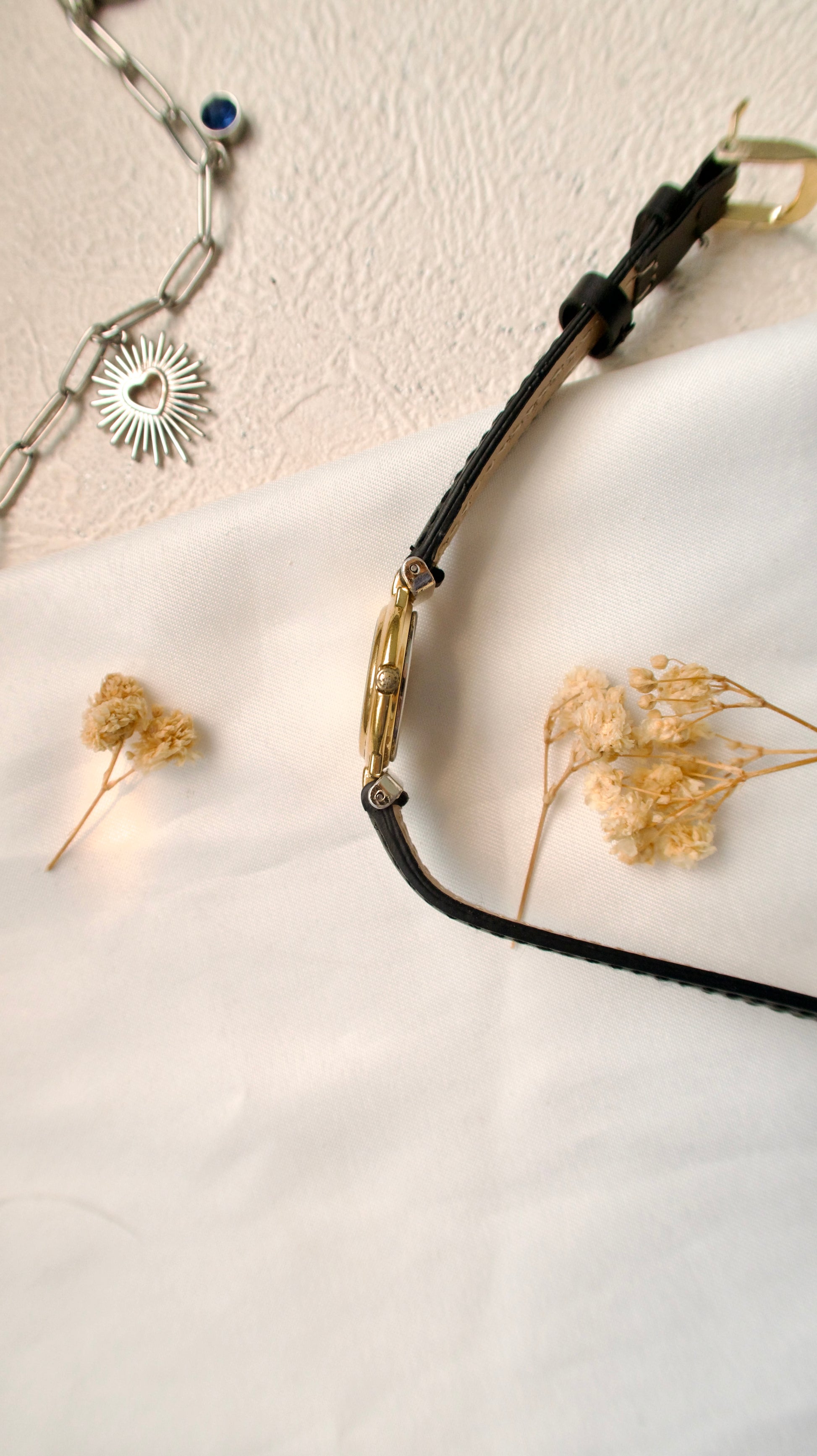 S. White Round Dial with Pink Red Roman and Black Strap Watch