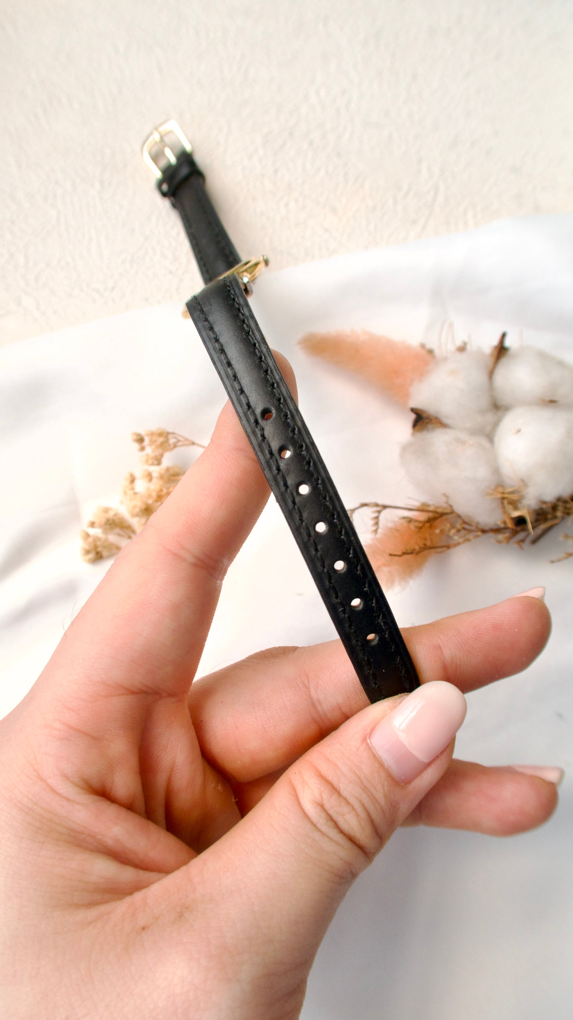 S. White Round Dial with Pink Red Roman and Black Strap Watch