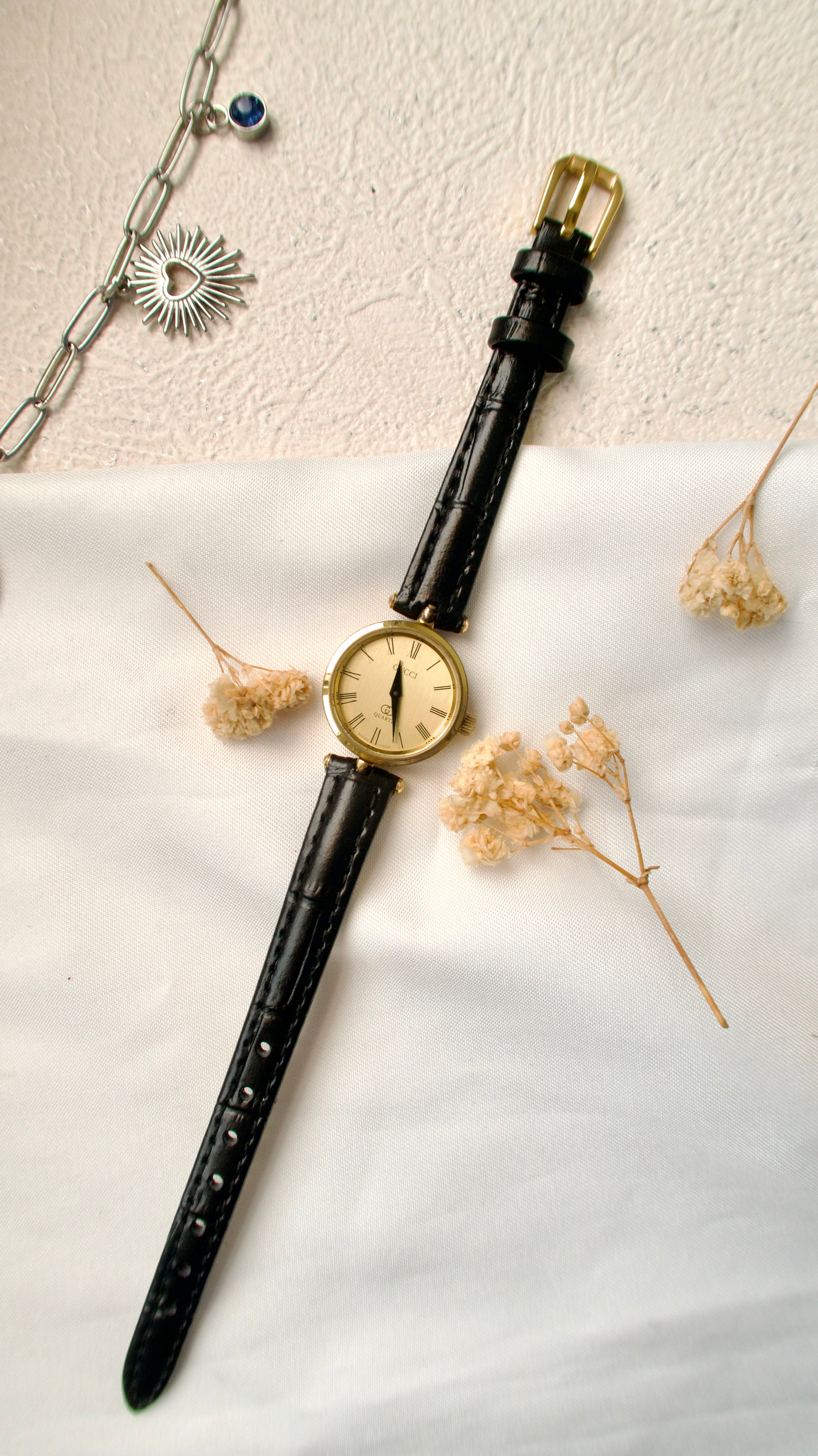 Gc. Sherry Line Gold Round Dial with Black Smooth Leather Strap Watch