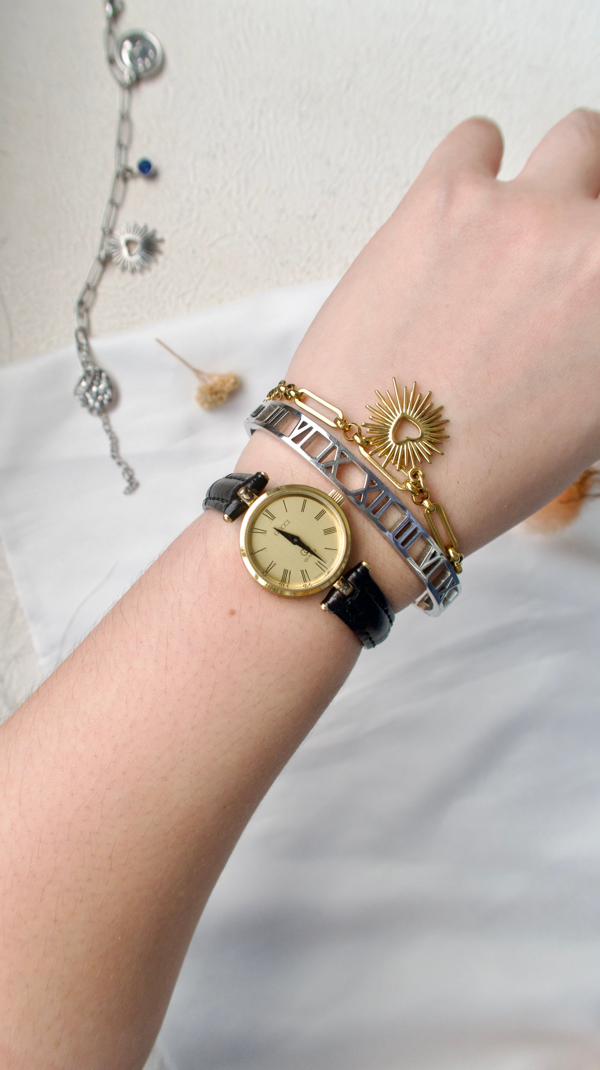 Gc. Sherry Line Gold Round Dial with Black Smooth Leather Strap Watch