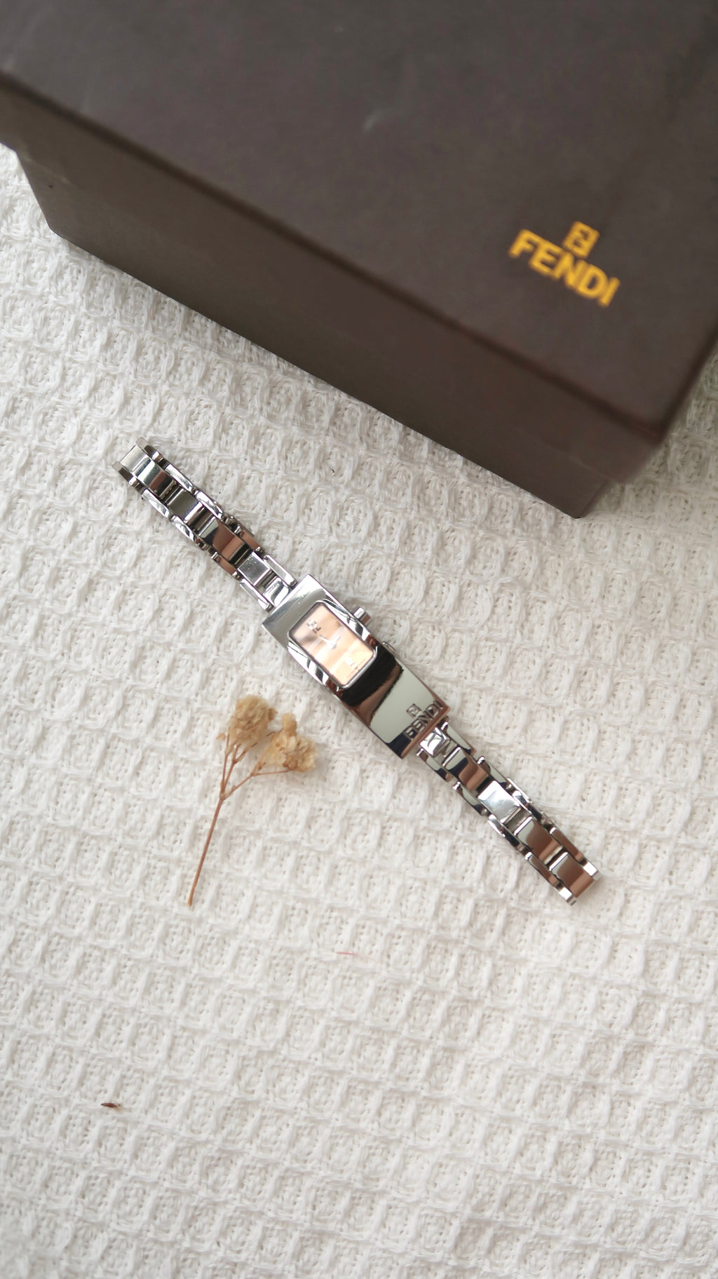 [WITH BOX] F. 3300L Rose Gold Dial Silver Chain Watch