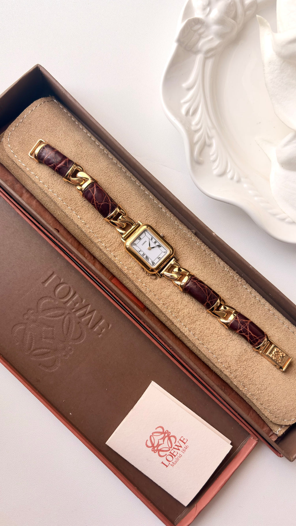 [WITH BOX] LW. White Rect Roman Dial with Brown Leather & Gold Chain Watch