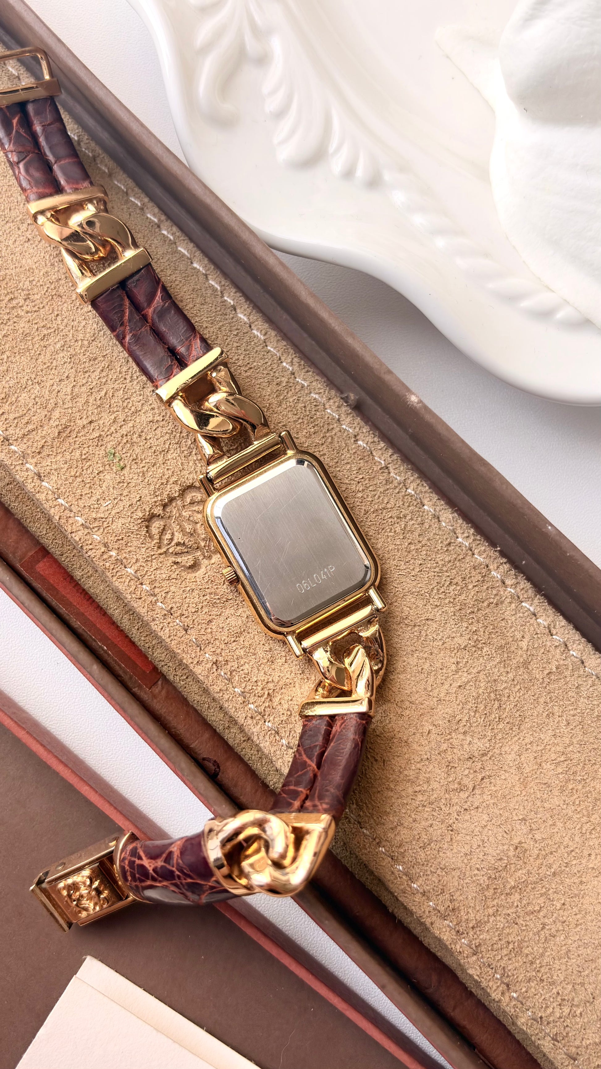 [WITH BOX] LW. White Rect Roman Dial with Brown Leather & Gold Chain Watch
