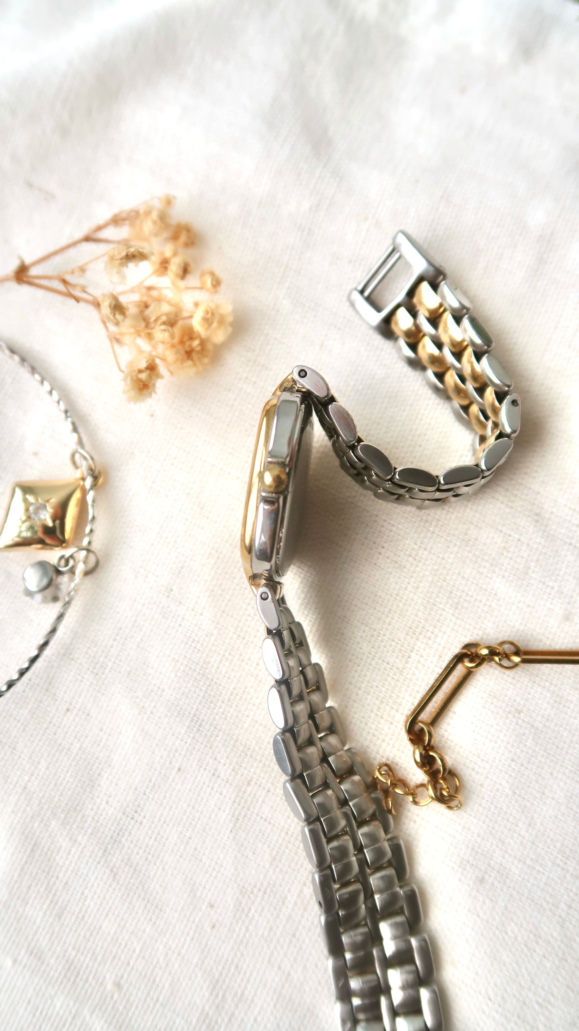 L. Gold Square Dial Date with Two Tone Chain Watch