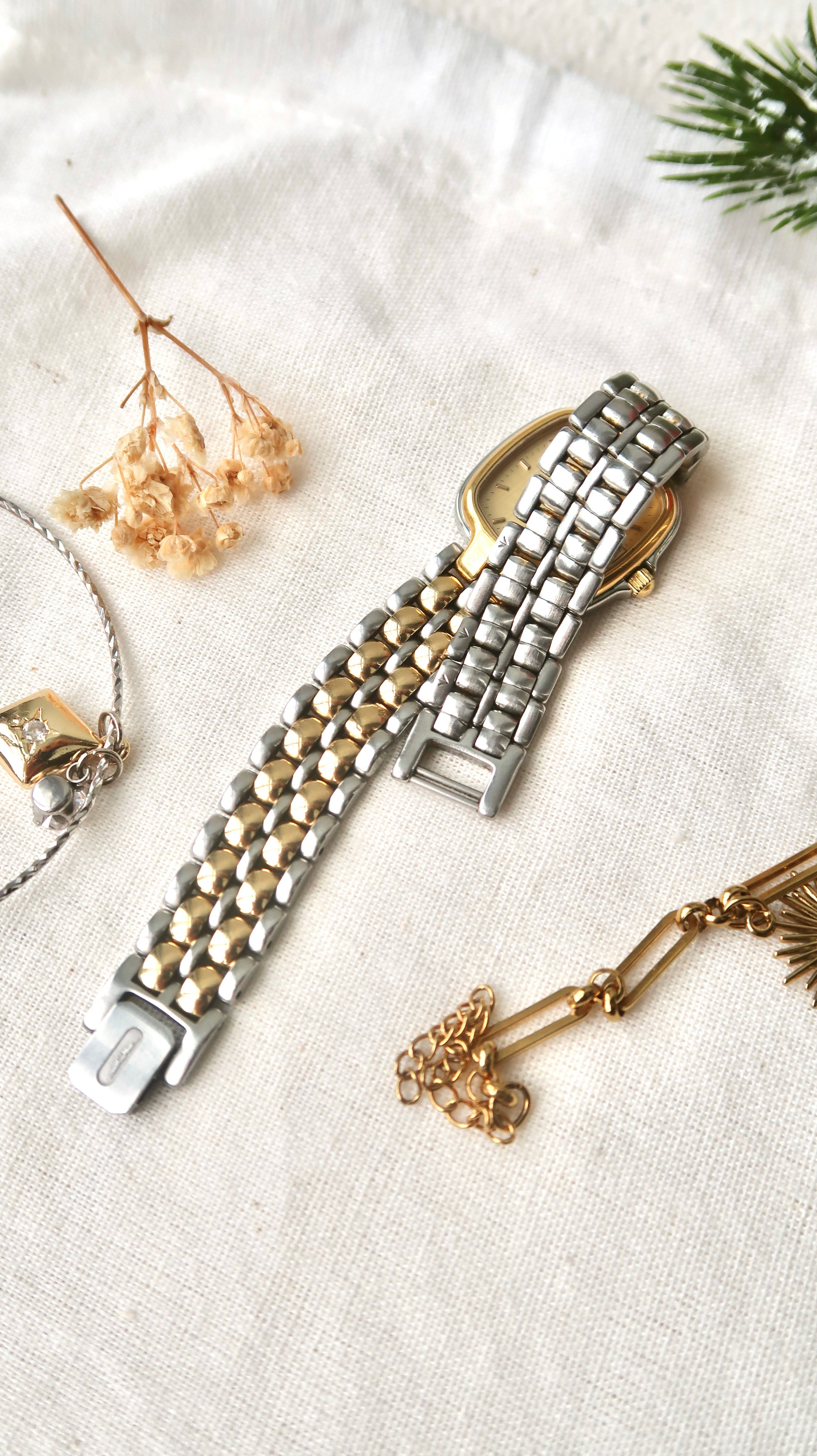 L. Gold Square Dial Date with Two Tone Chain Watch