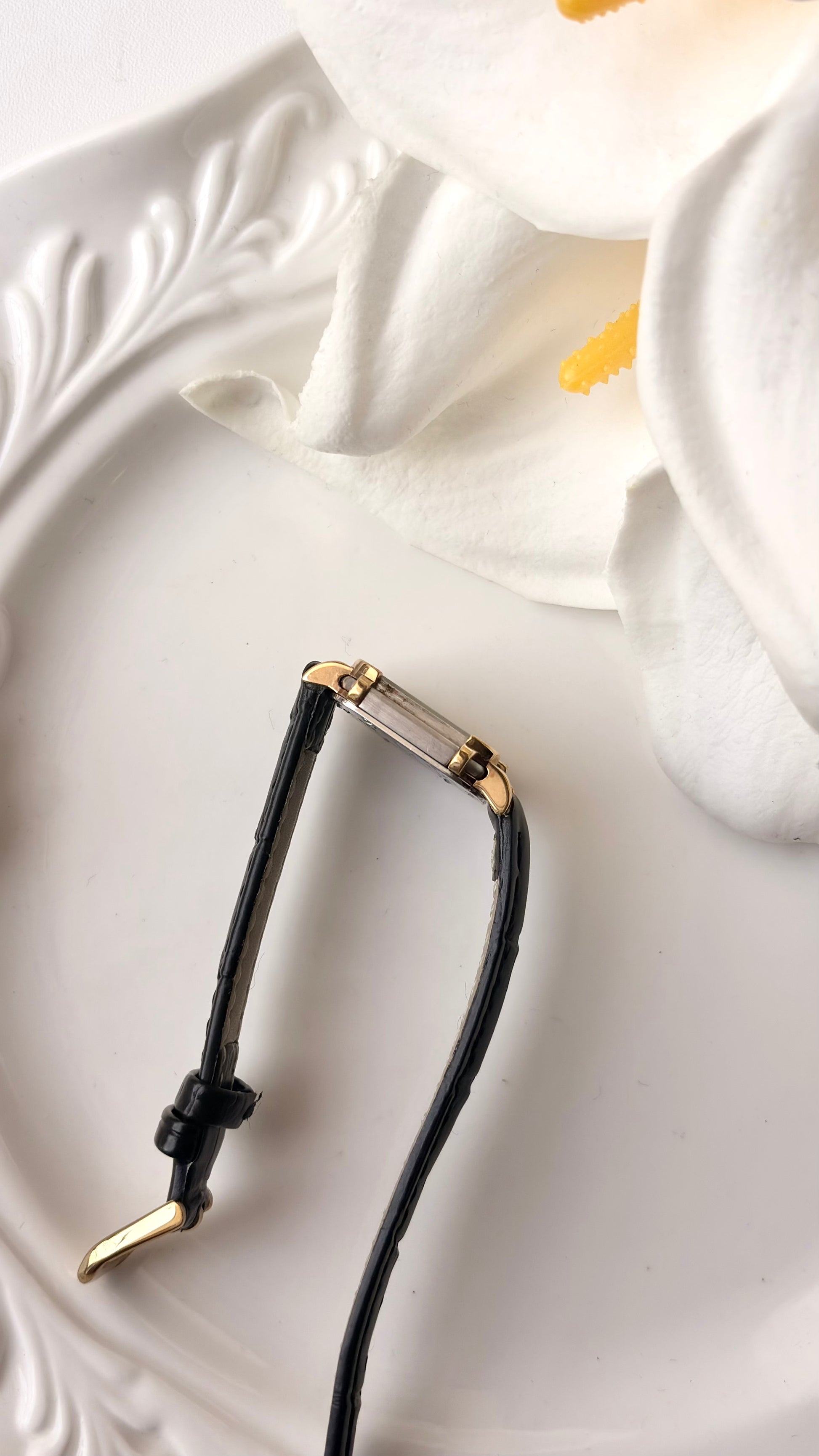 BRBY. White Rect Square Black Strap Watch