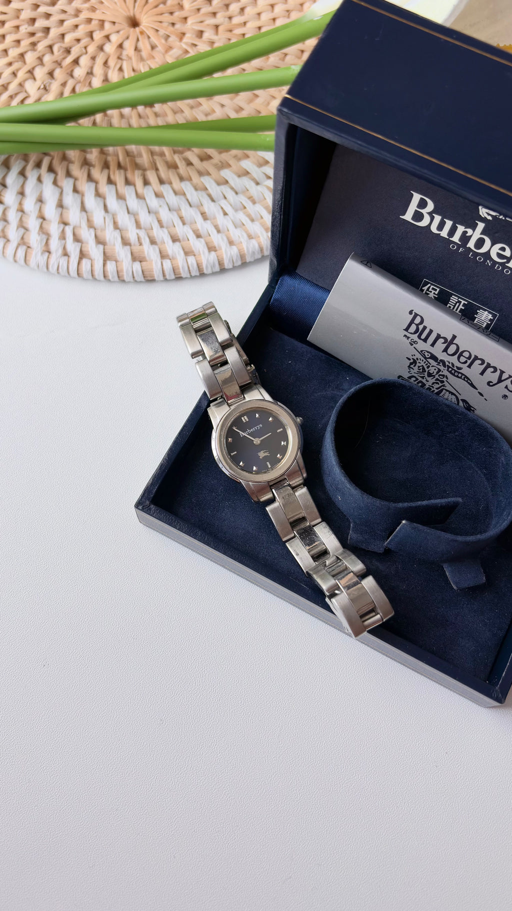 [WITH BOX] BRBY. Navy Blue Round Dial Silver Chain Watch