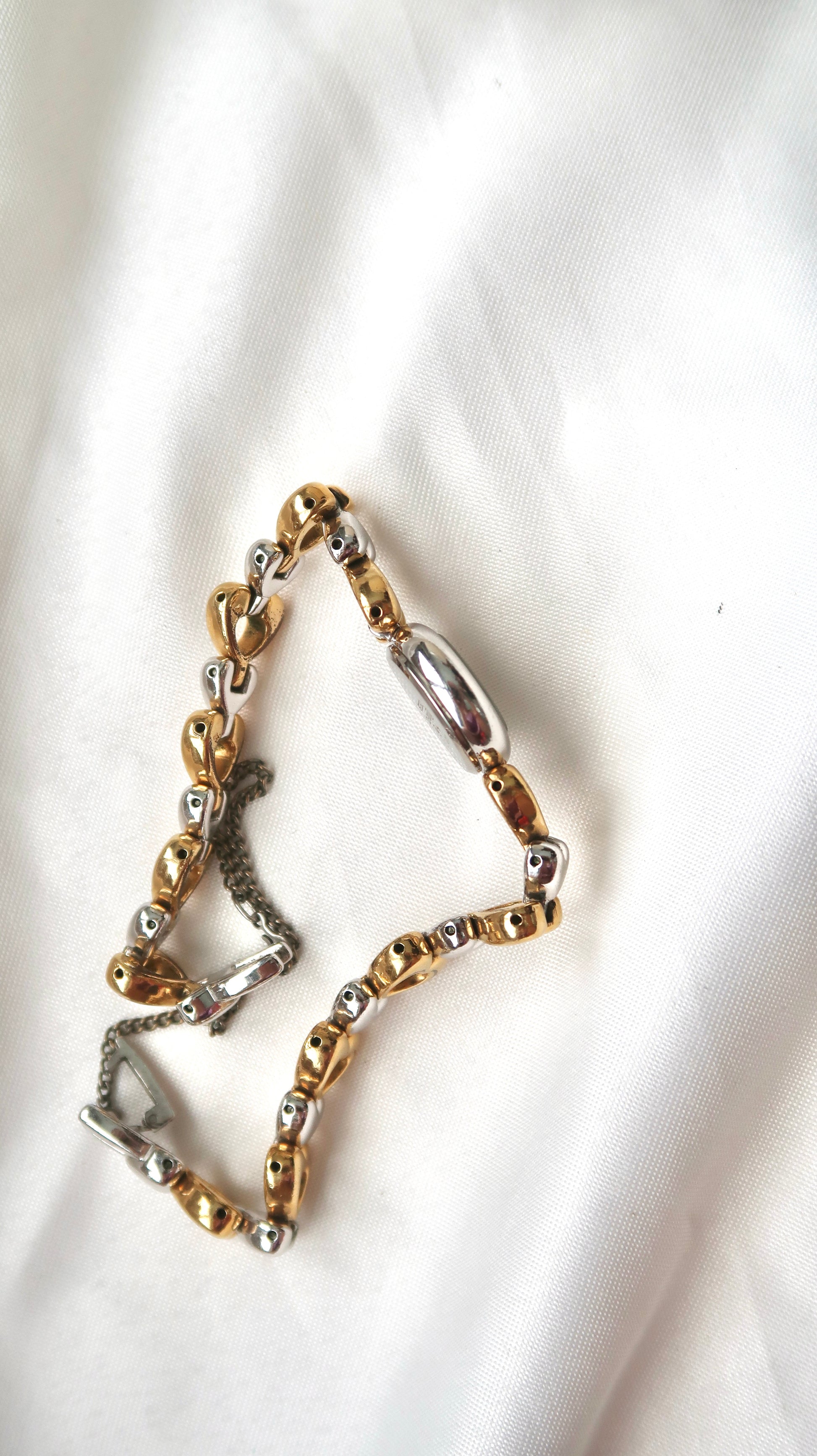 S. White Round Dial with Love Two Tone Chain Watch