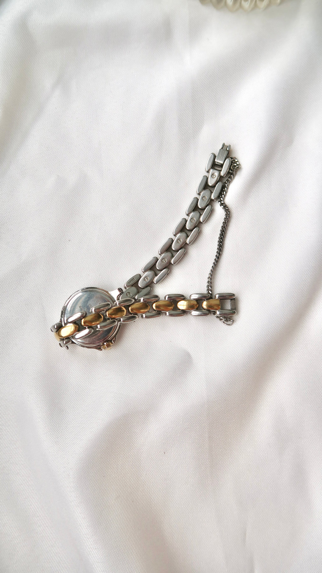 S. Moorea White Round Dial with Two Tone Chain Watch