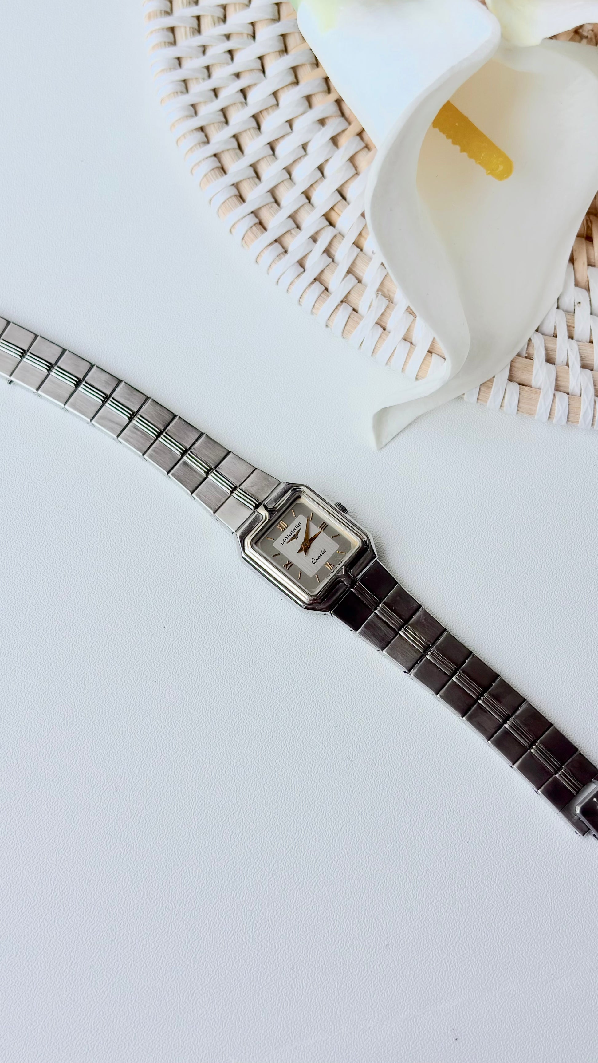 L. Silver Rect Dial Silver Chain Watch