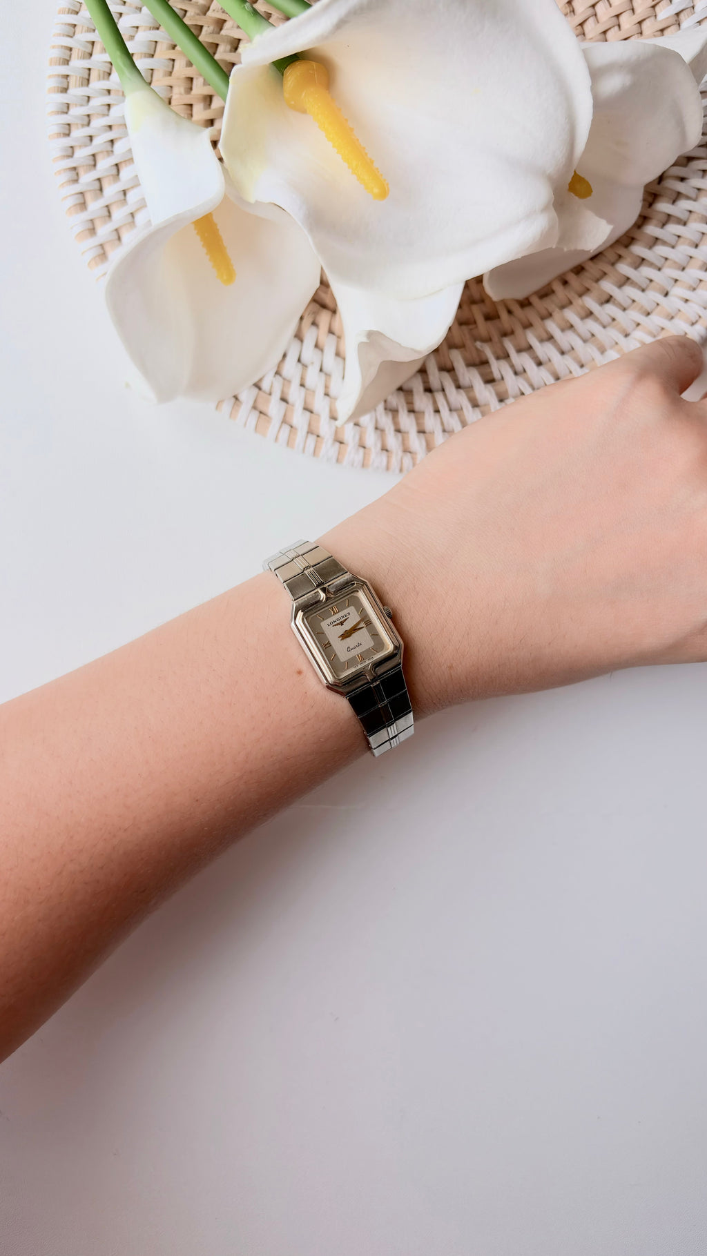 L. Silver Rect Dial Silver Chain Watch