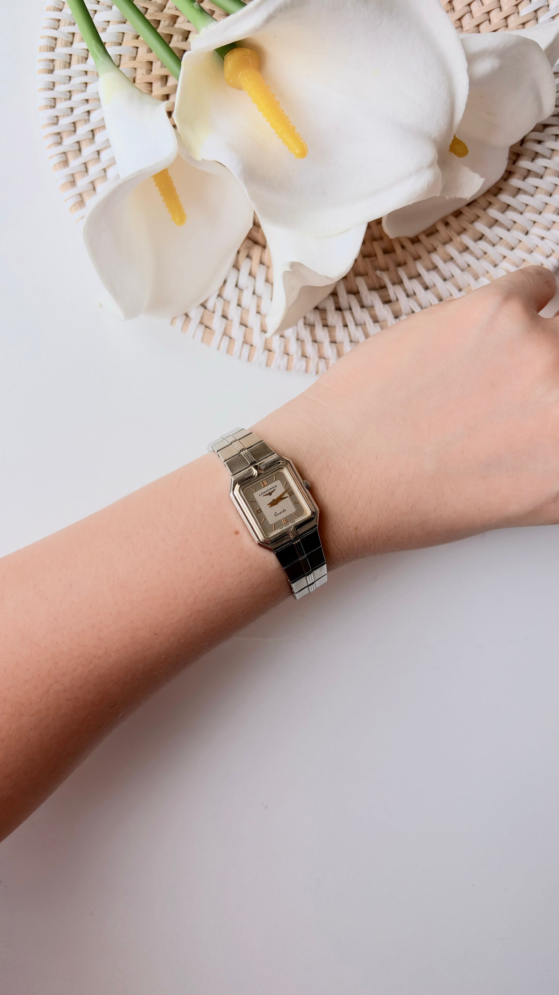 L. Silver Rect Dial Silver Chain Watch