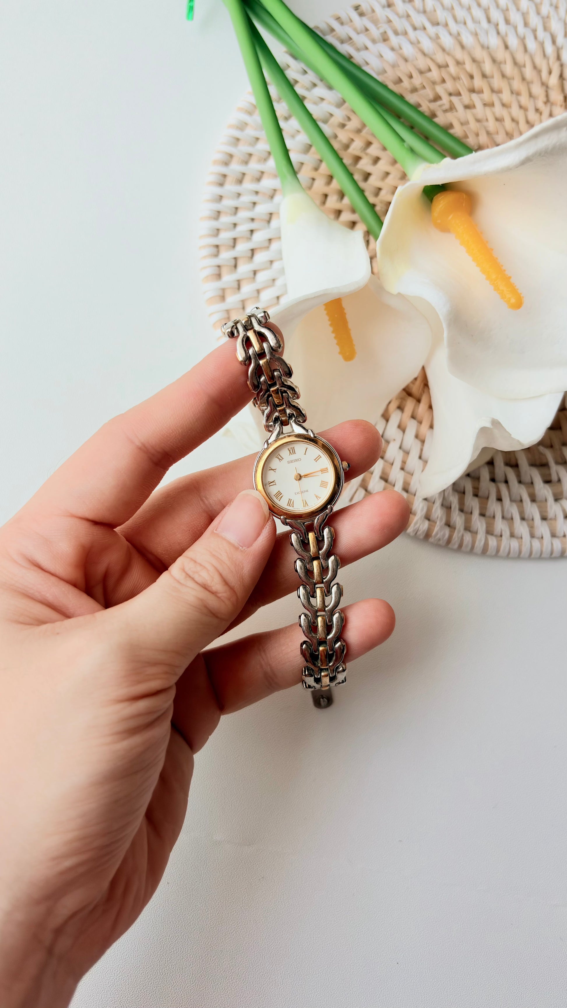 S. Exceline White Round Roman Dial Two Tone Chain Watch