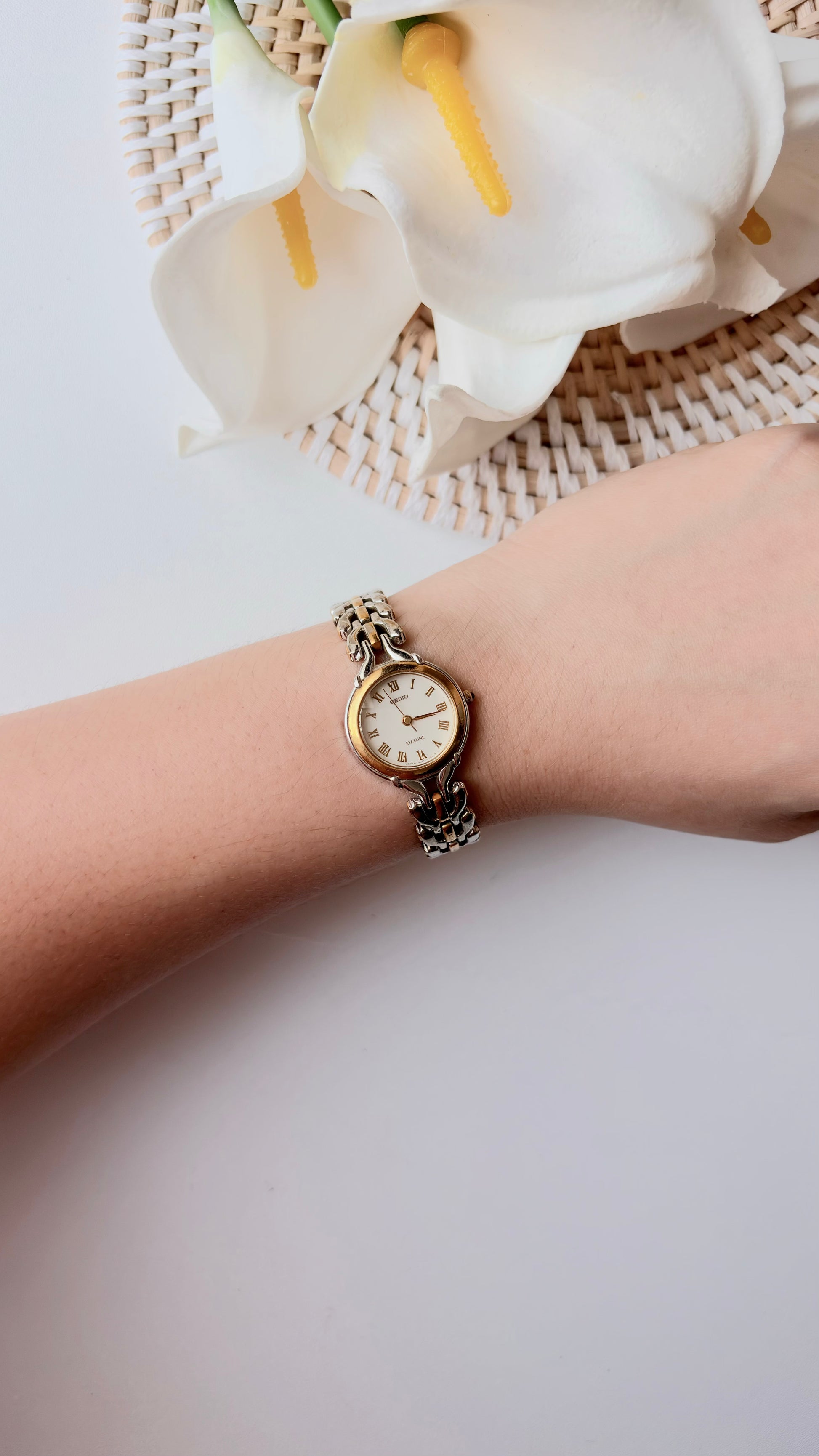 S. Exceline White Round Roman Dial Two Tone Chain Watch