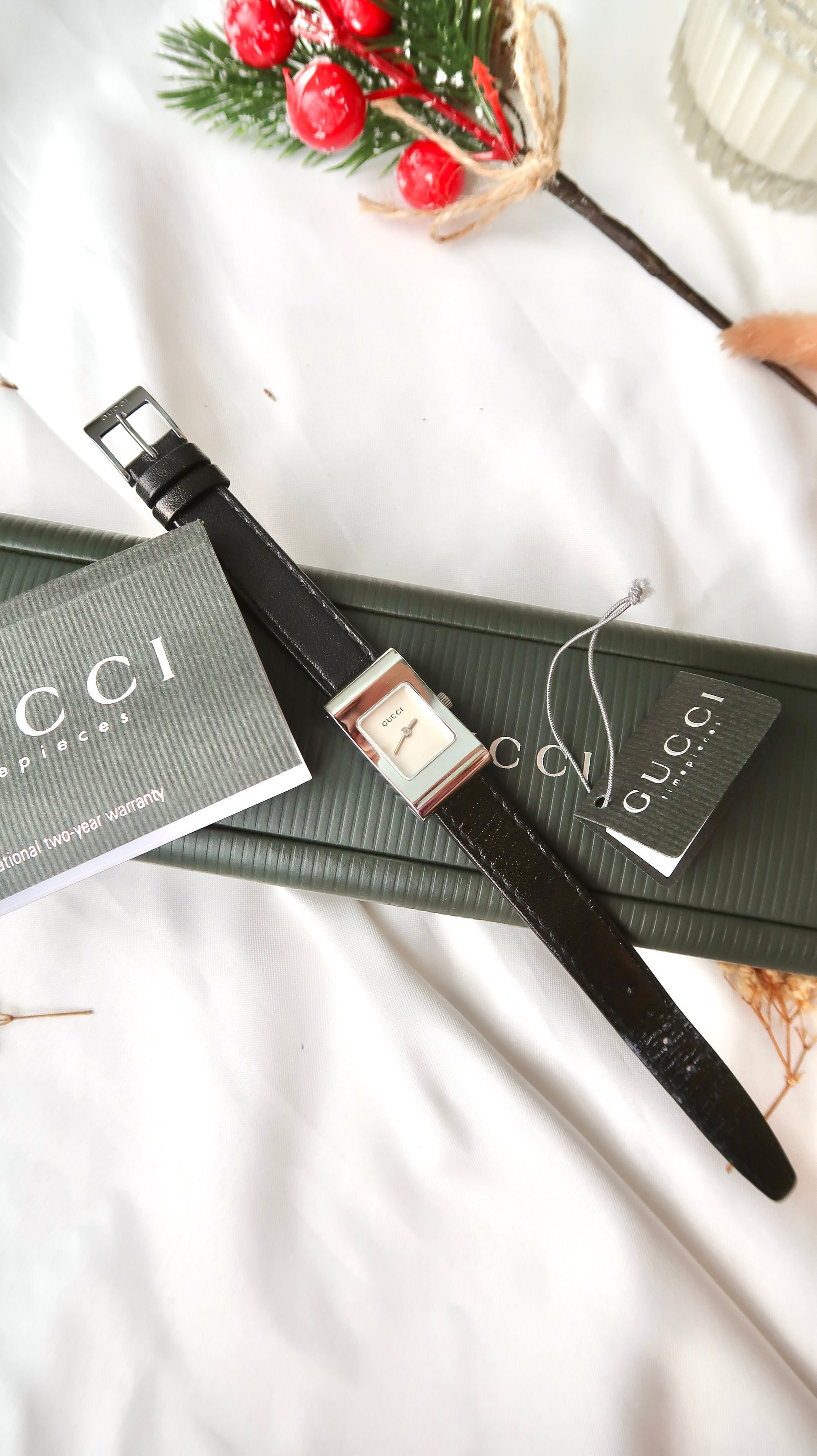 [FULLSET WITH BOX] Gc. 2300L Silver Rect Dial with Black Strap Watch