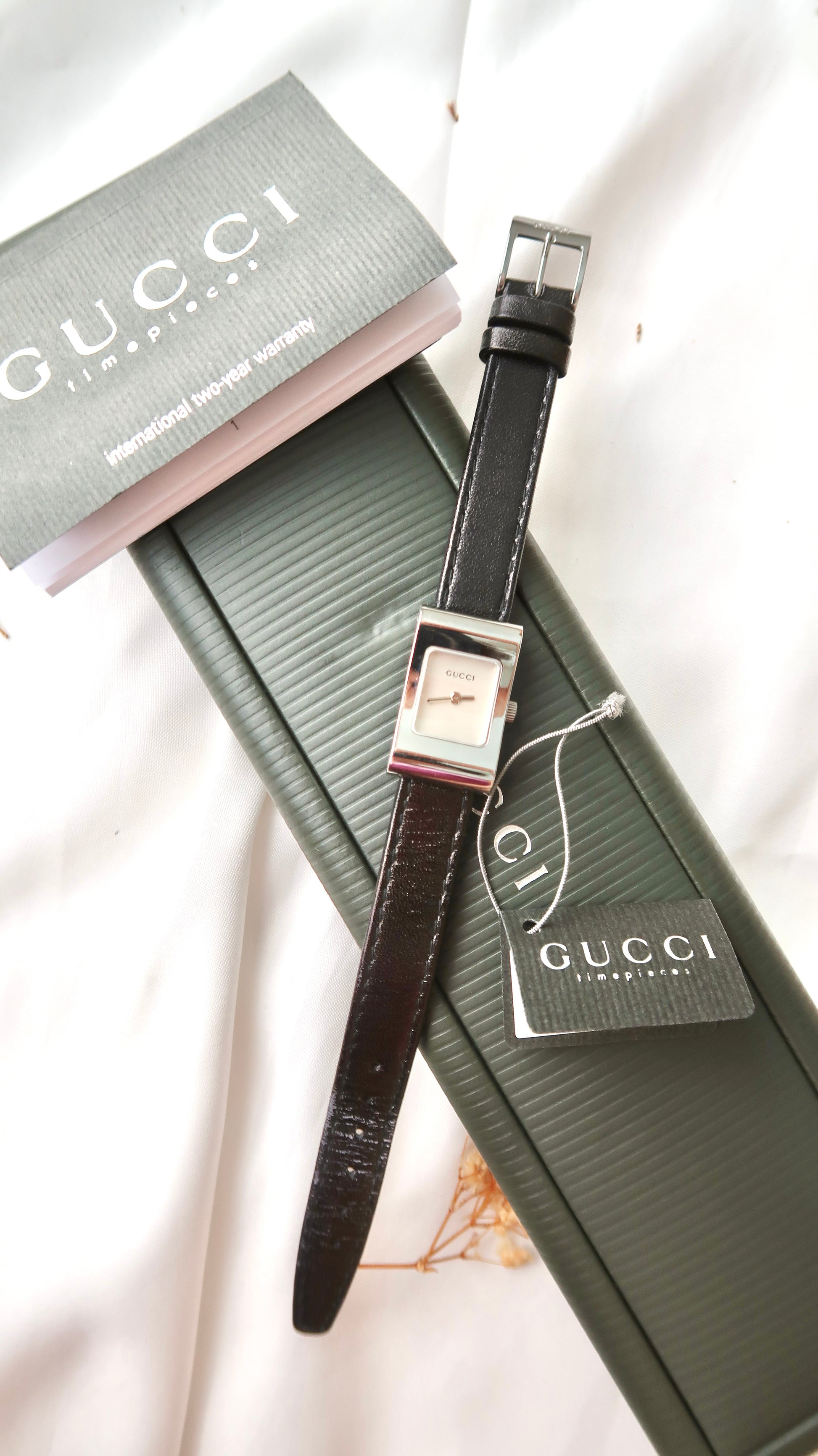 [FULLSET WITH BOX] Gc. 2300L Silver Rect Dial with Black Strap Watch